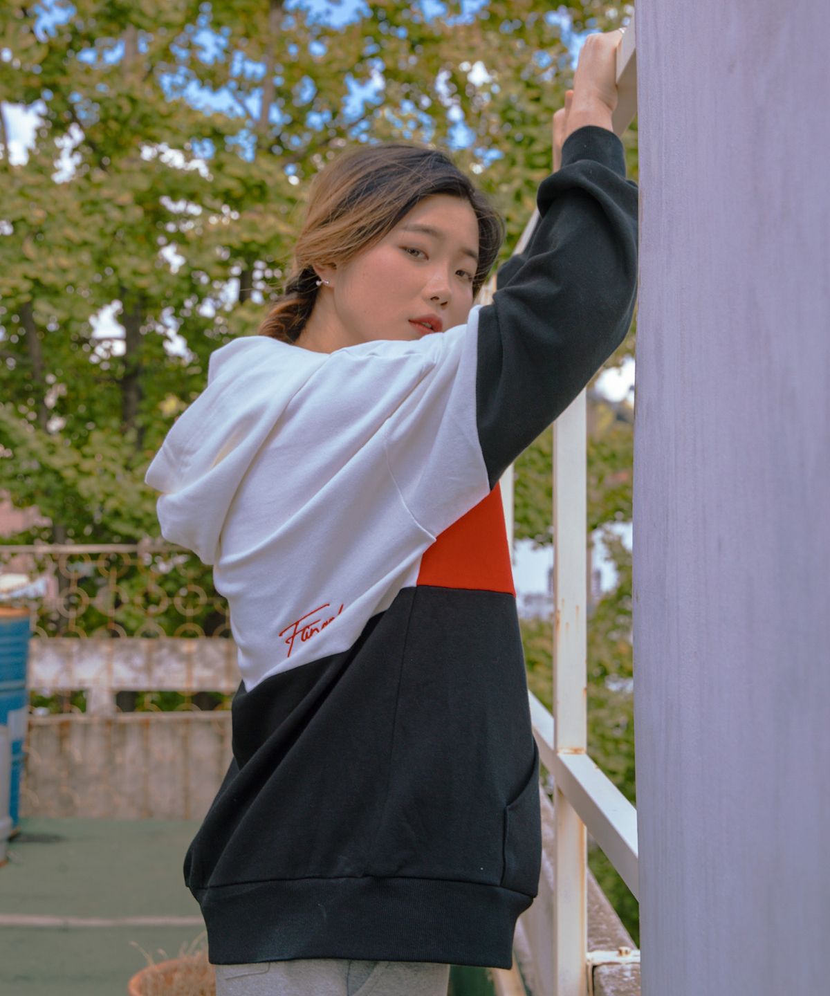 팽고(FANGOH) LIFE STINGS 후드 집업 white+red+black