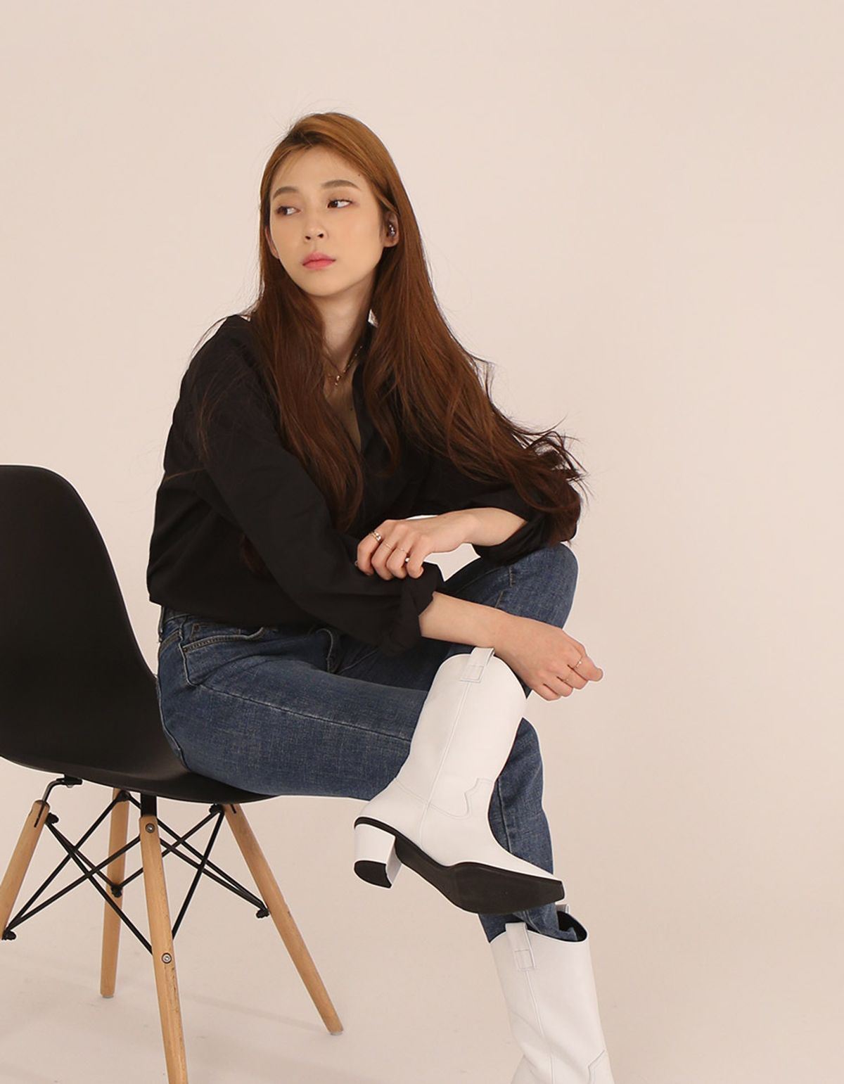 세컨데일리(SECONDAILY) [HAND MADE] 엘레나(Elena) 웨스턴 미들부츠_화이트