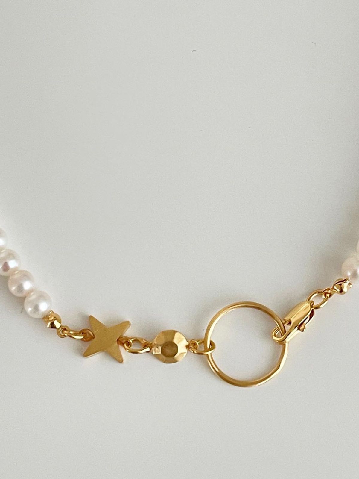 엘리오나(ELYONA) ROL Pearl Necklace Choker