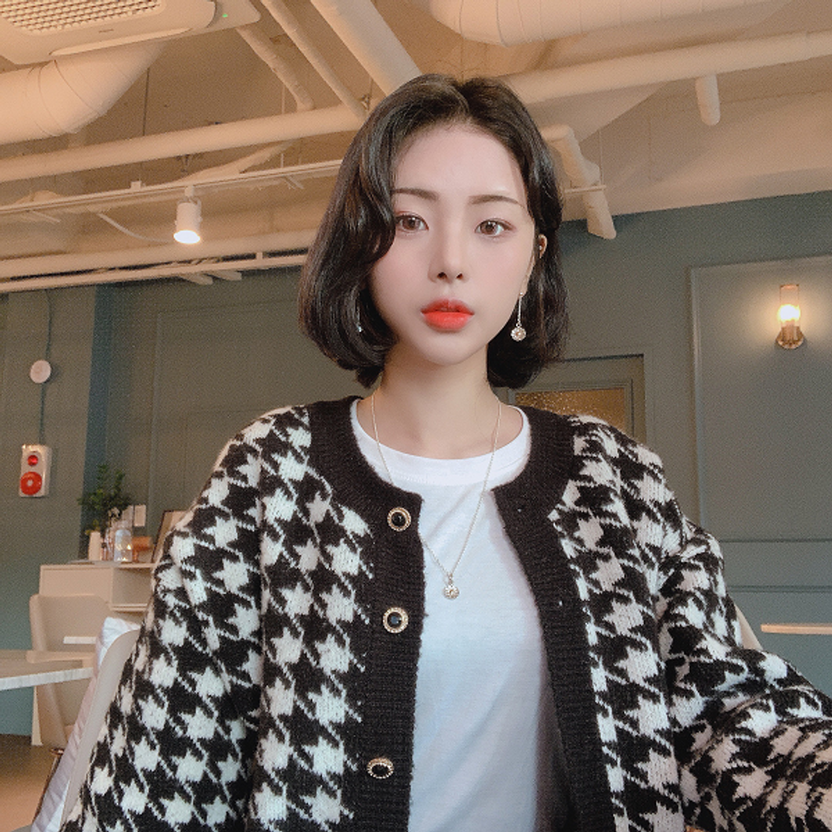 팬도럼주얼리(PANDORUMJEWELRY) Daisy drop earring