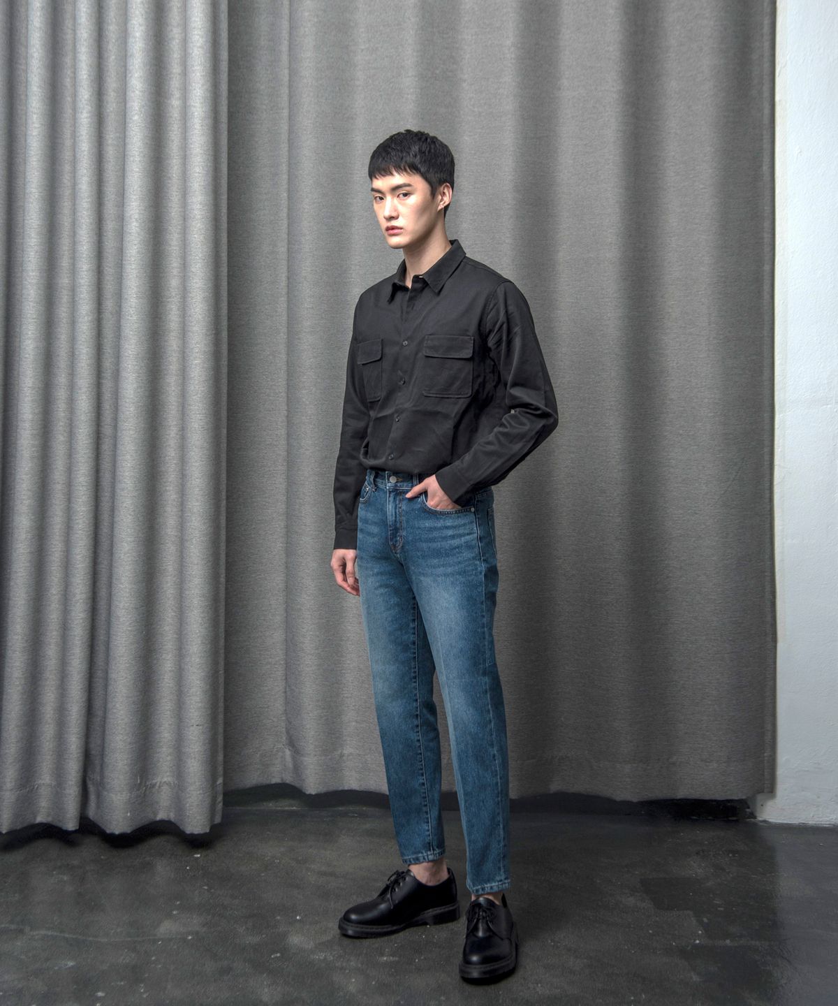 언터치드(UNTOUCHED) NEW CLASSIC 3 (MIDDLE CROP)