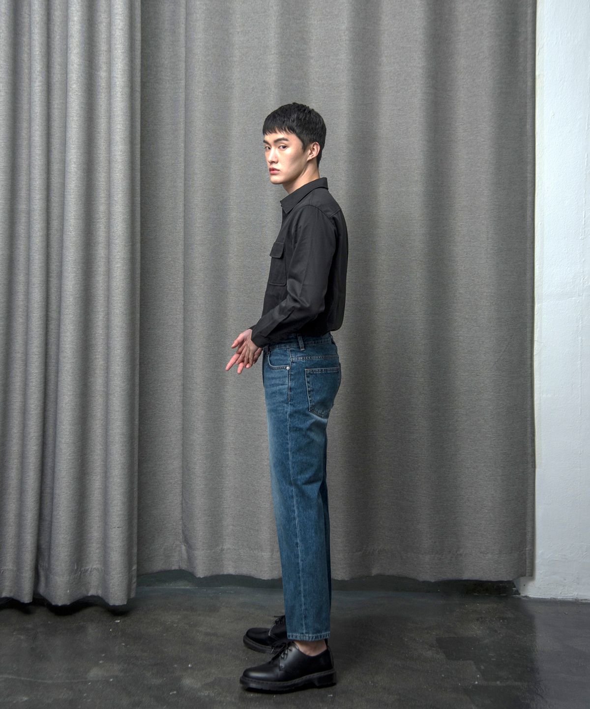 언터치드(UNTOUCHED) NEW CLASSIC 3 (MIDDLE CROP)