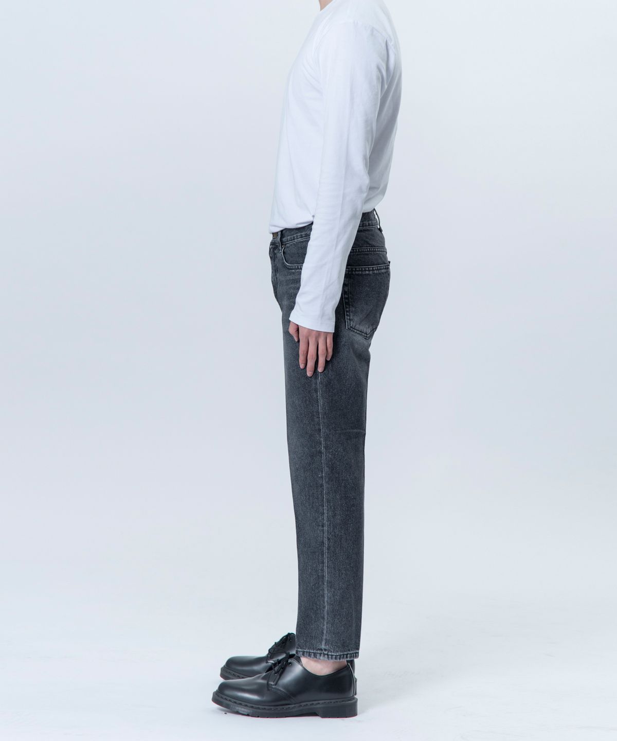 언터치드(UNTOUCHED) NEW CLASSIC 5 (GRAY CROP)