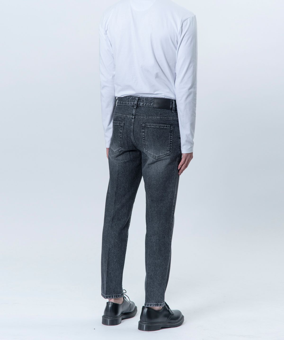 언터치드(UNTOUCHED) NEW CLASSIC 5 (GRAY CROP)