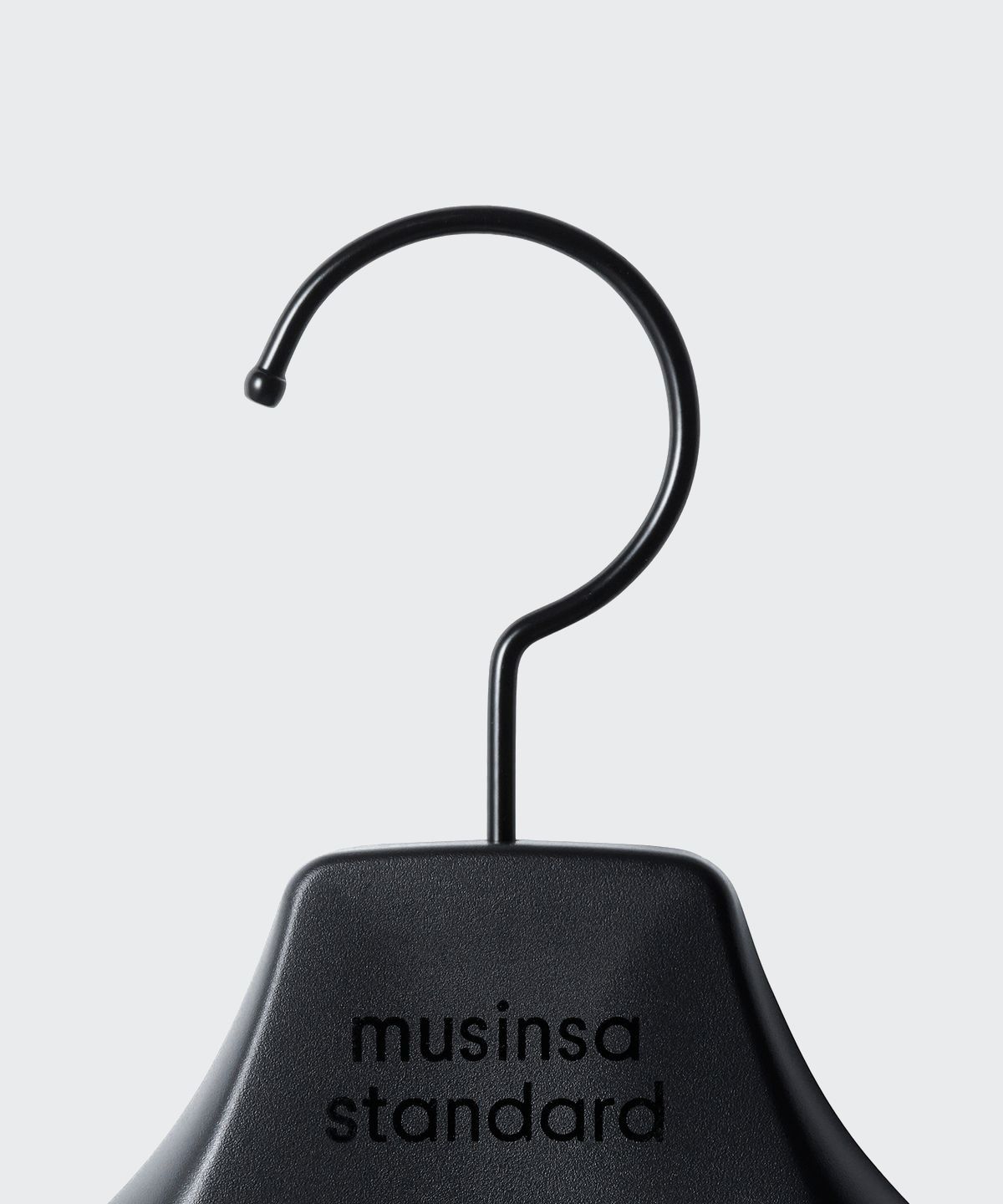 무신사 스탠다드 홈 & 프로덕트(MUSINSA STANDARD HOME & PRODUCTS) HIPS 아우터용 옷걸이 10팩 [블랙]