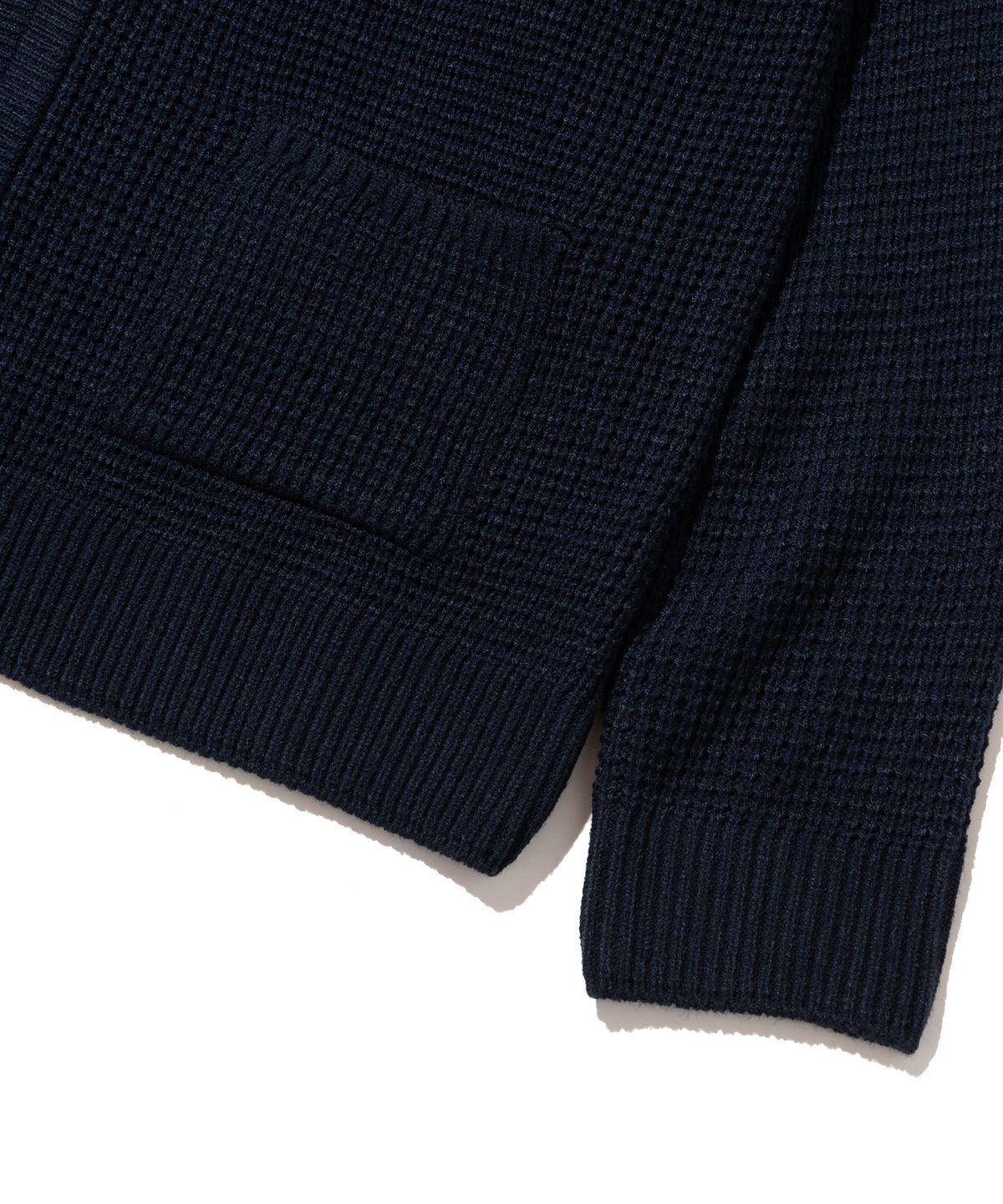 니티드(KNITTED) 안티필링 볼륨 와플 가디건 NAVY
