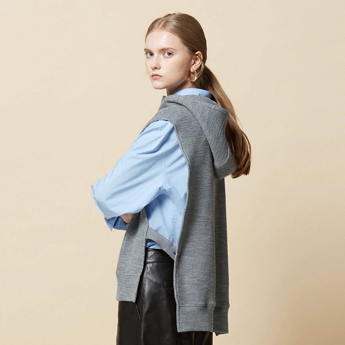 핀블랙(PINBLACK) HOODY MUFFLER VEST GREY