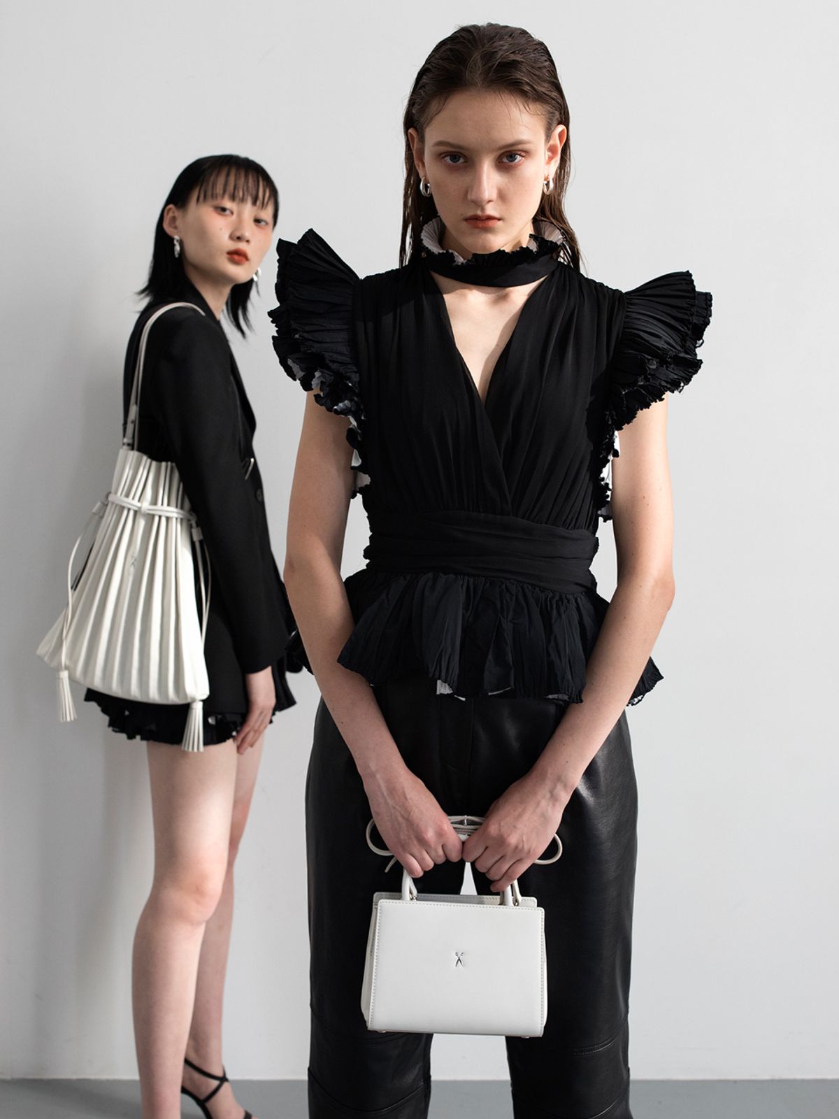 조셉앤스테이시(JOSEPH&STACEY) Lucky Pleats Tote S Lily Bone