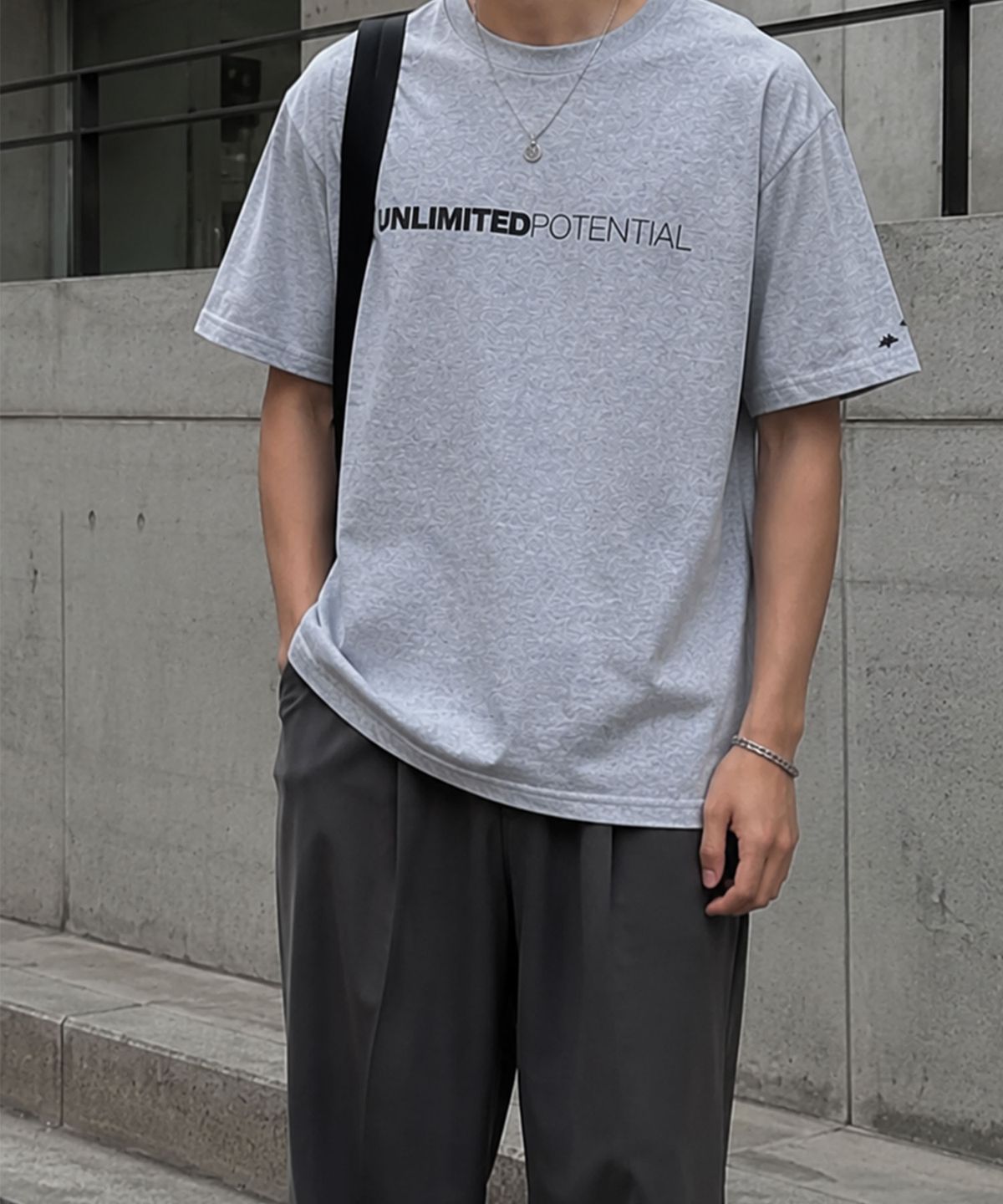 언리미트(UNLIMIT) POTENTIAL TEE (U26BTTS626)