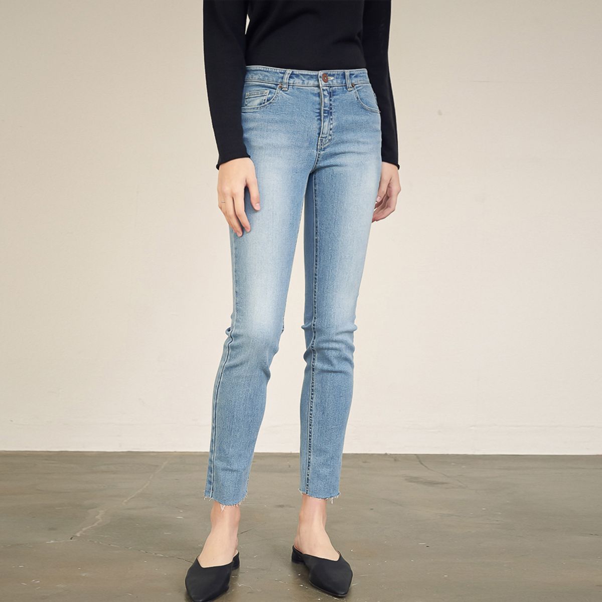 아쿠드(ACUD) Slim Fit Croped Jean