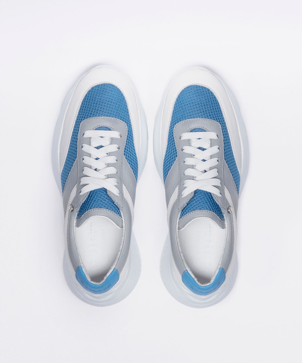 콜레브(COLLEVE) Alma White/Blue Racer