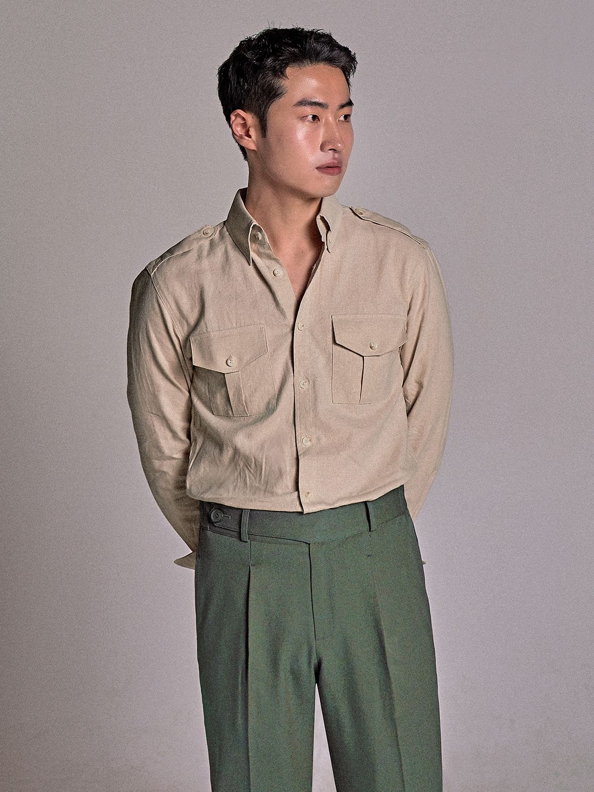 드베르망(DEVERRMAN) 원턱 코지 팬츠 (카키)
