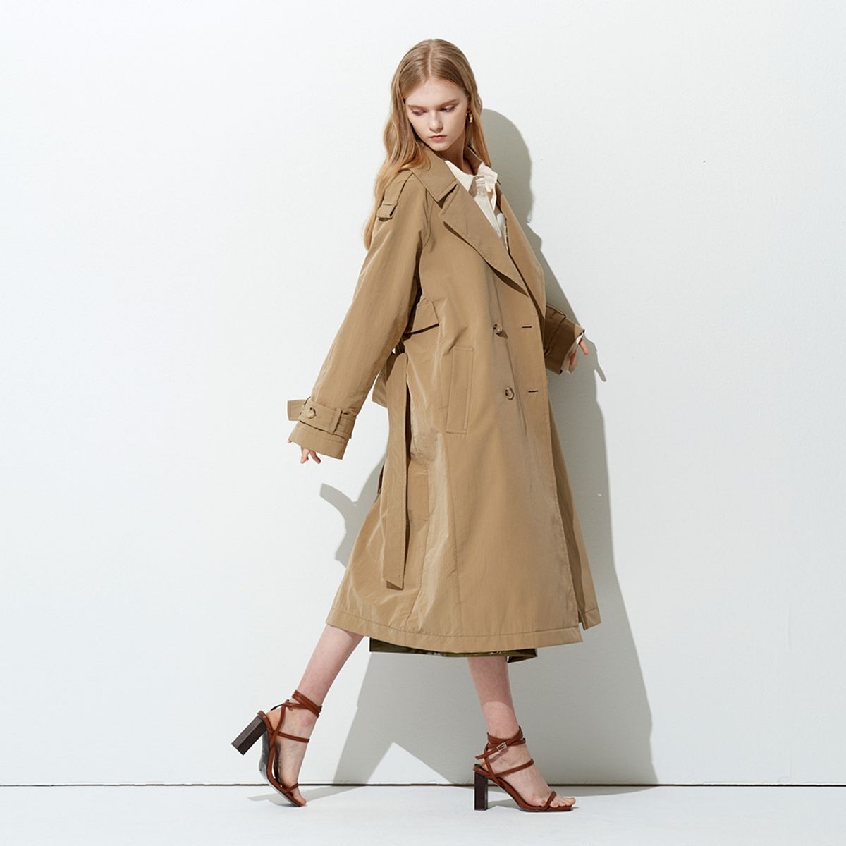 핀블랙(PINBLACK) LIGHT NYLON COTTON TRENCH COAT BEIGE