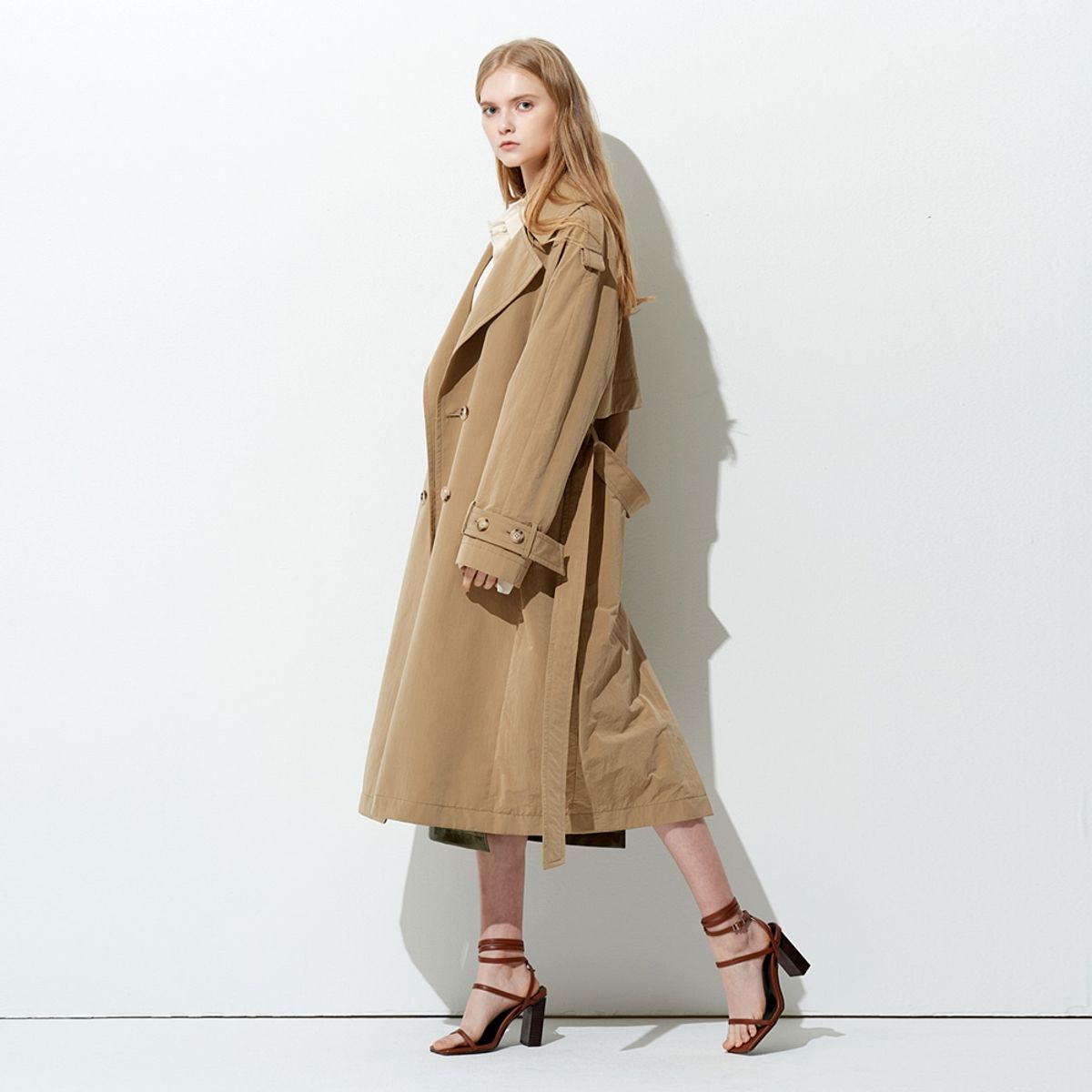 핀블랙(PINBLACK) LIGHT NYLON COTTON TRENCH COAT BEIGE