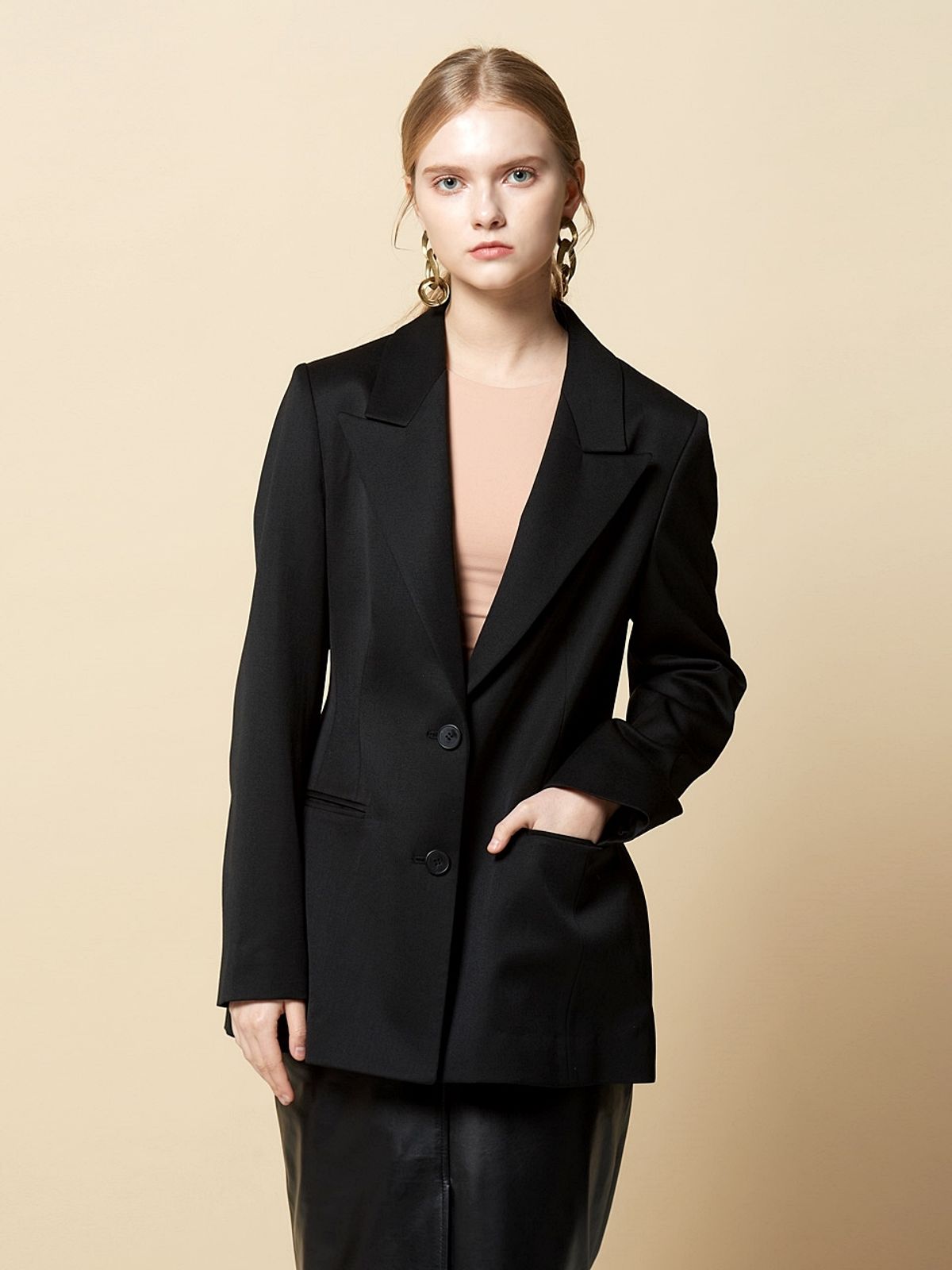 핀블랙(PINBLACK) HOURGLASS WOOL JACKET BLACK