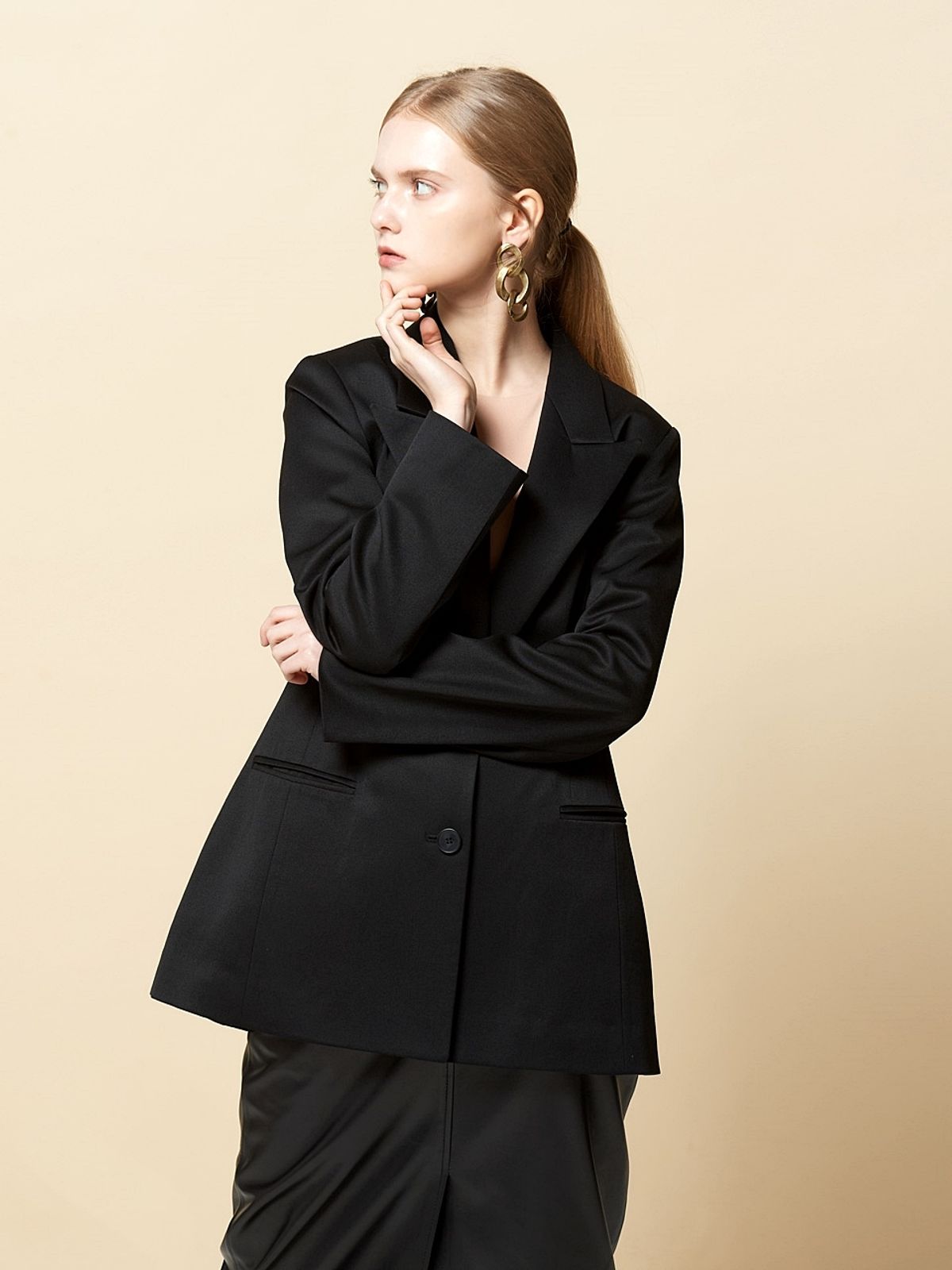 핀블랙(PINBLACK) HOURGLASS WOOL JACKET BLACK