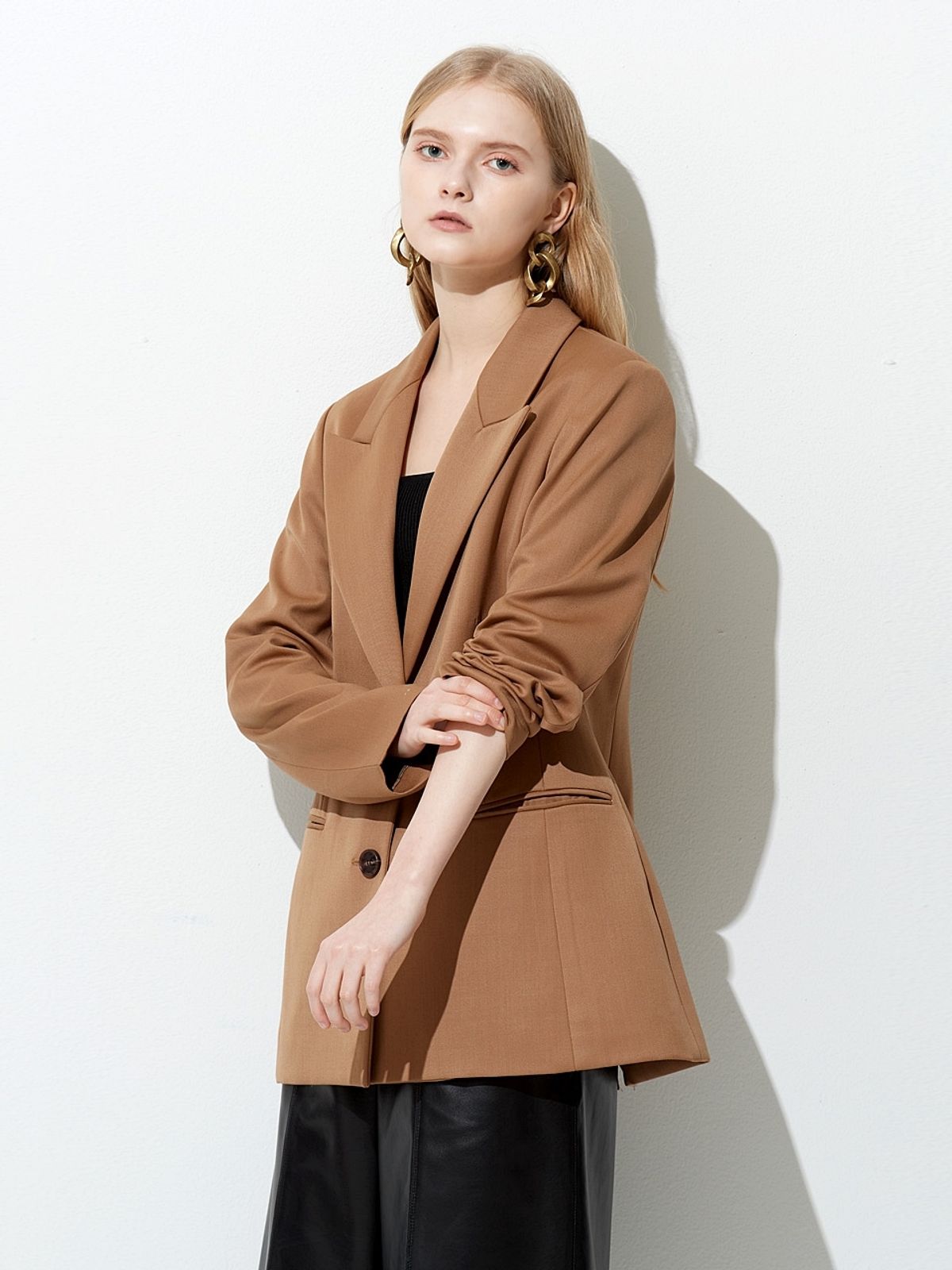 핀블랙(PINBLACK) HOURGLASS WOOL JACKET BEIGE