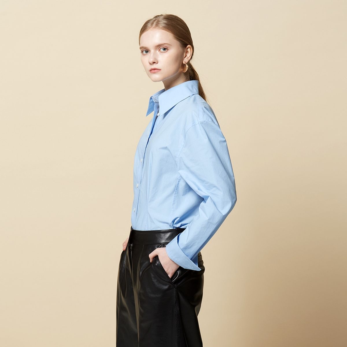 핀블랙(PINBLACK) HOURGLASS PINTUCK COTTON SHIRT BLUE