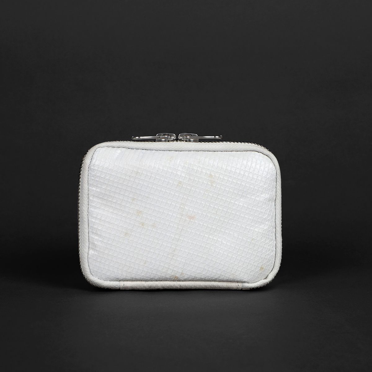 카네이테이(KANEITEI) SEI ZIP WALLET S (WHITE) / UPCYCLED