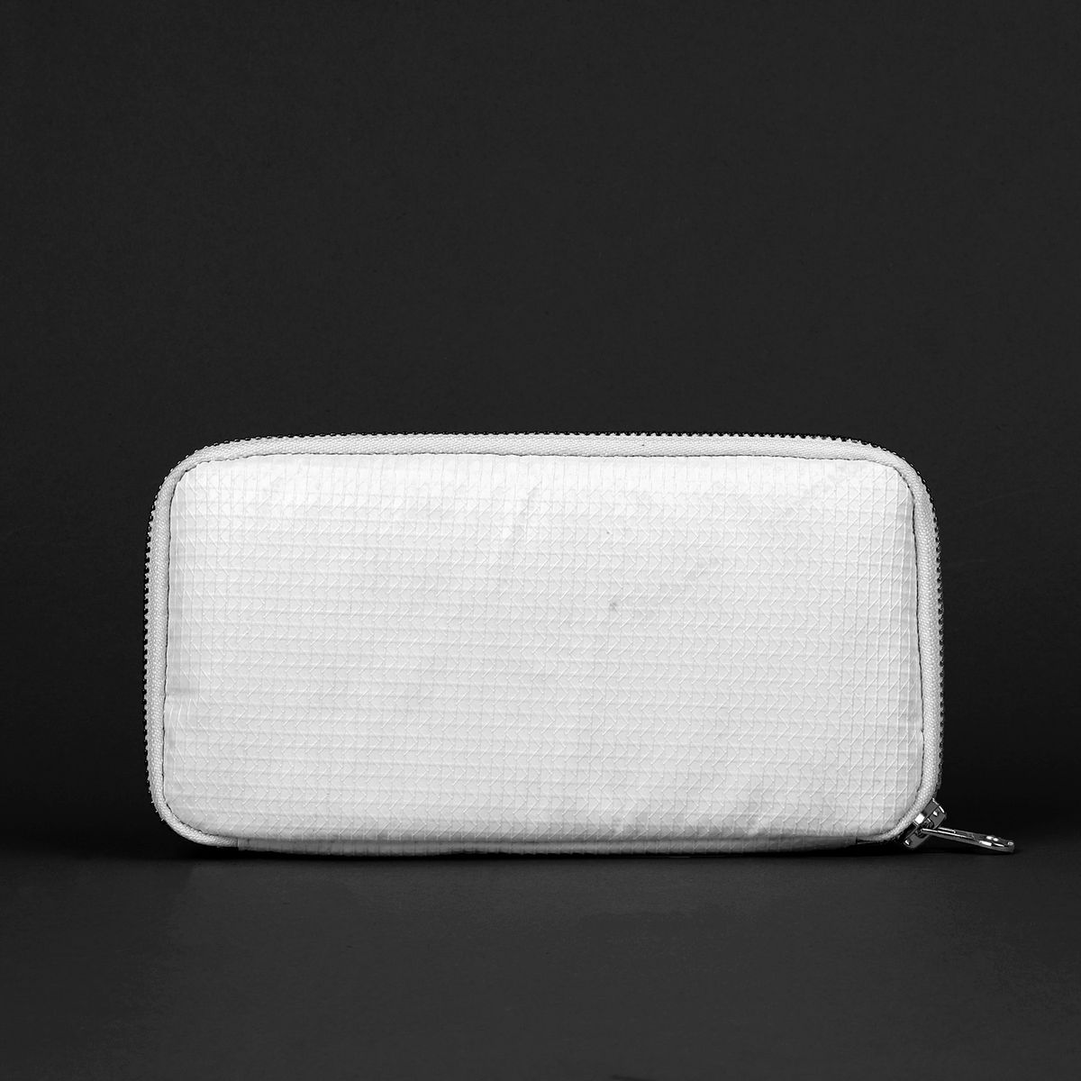 카네이테이(KANEITEI) SEI ZIP WALLET M (WHITE) / UPCYCLED