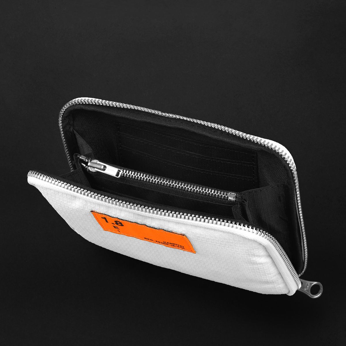 카네이테이(KANEITEI) SEI ZIP WALLET L (WHITE) / UPCYCLED