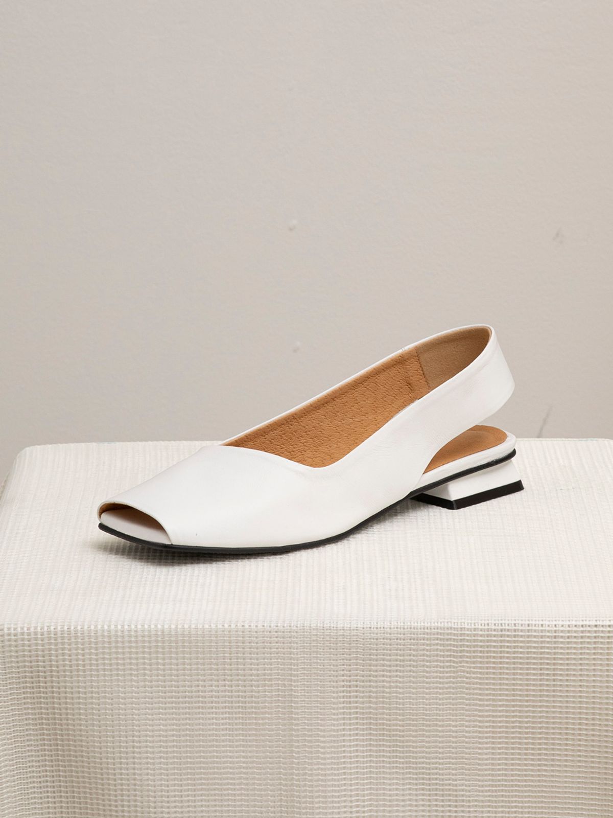바이언스(BYEUUNS) BKP20211 LEMI OPENTOE SLINGBACK WHITE