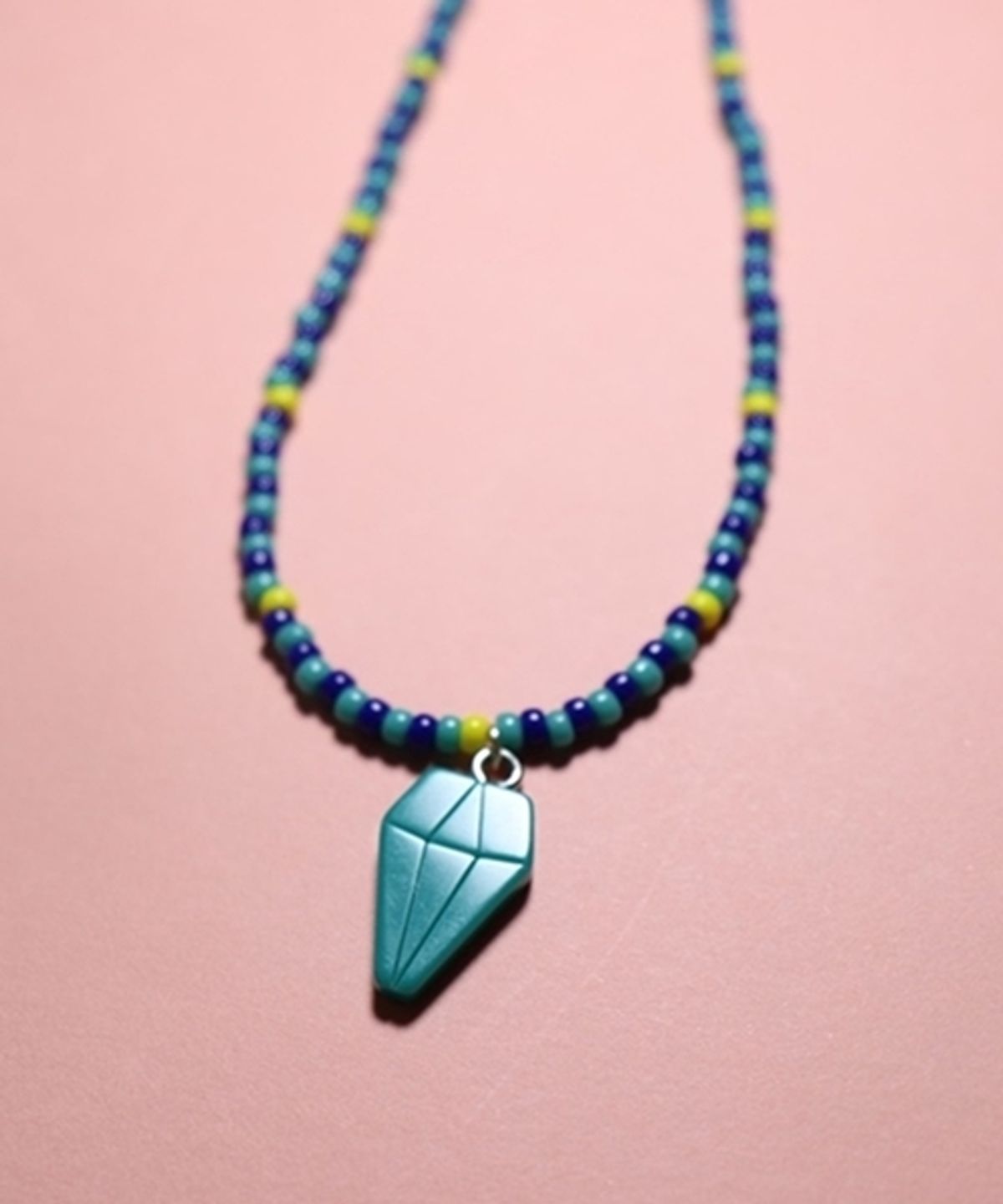 봉보(BONBEAU) Acrylic dia pendant beads necklace 아크릴 다이아 팬던트 비즈목걸이