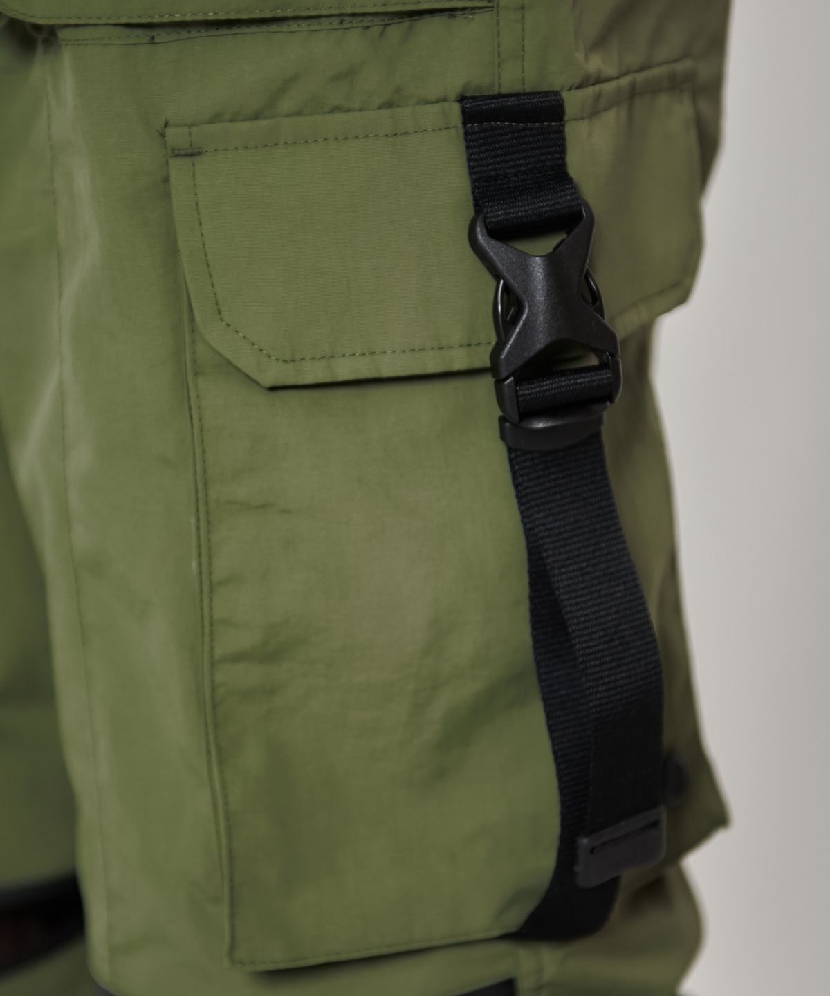 매니아매스(MANIAMASS) VENT JOGGER PANTS GLOW C