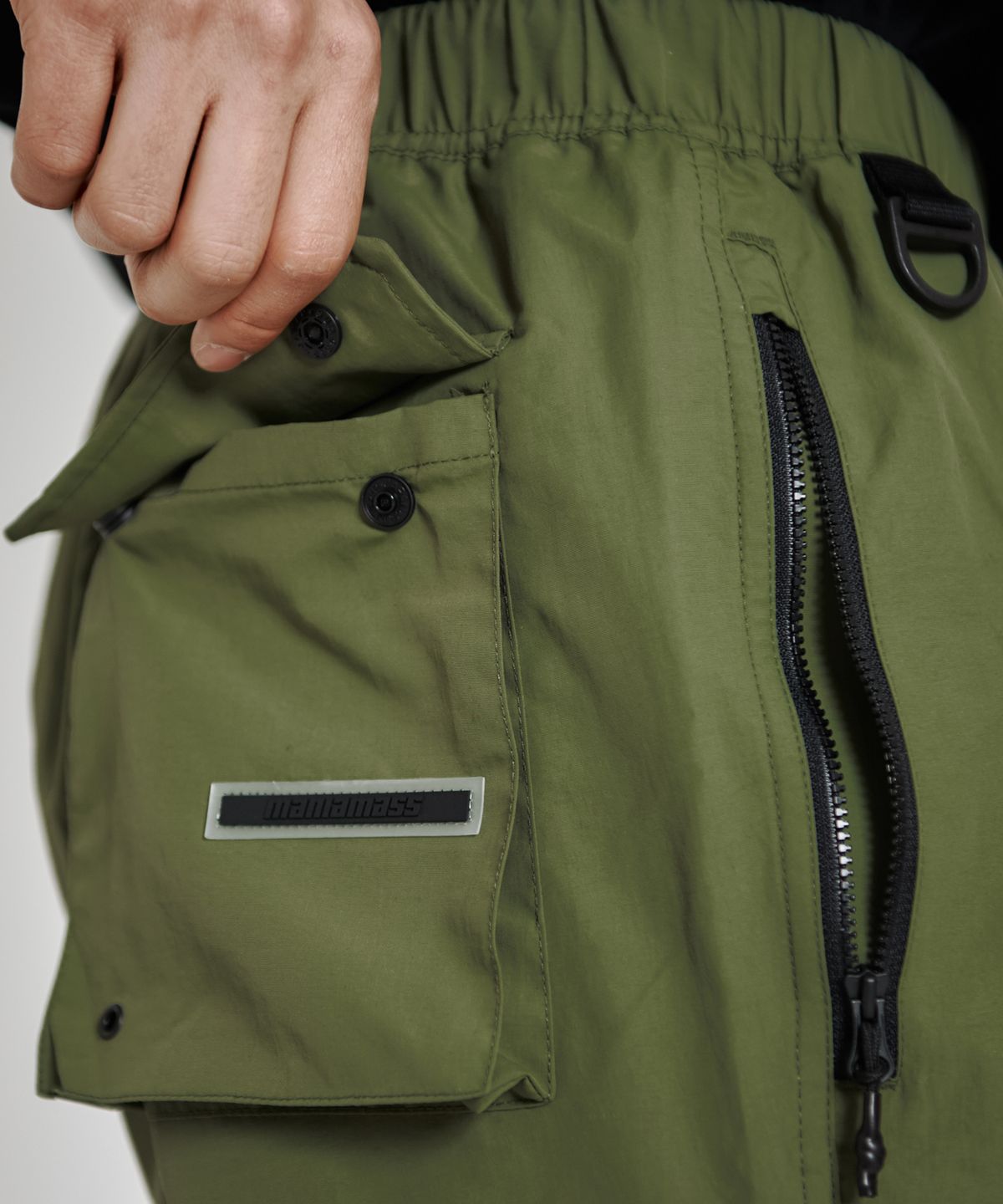 매니아매스(MANIAMASS) VENT JOGGER PANTS GLOW C