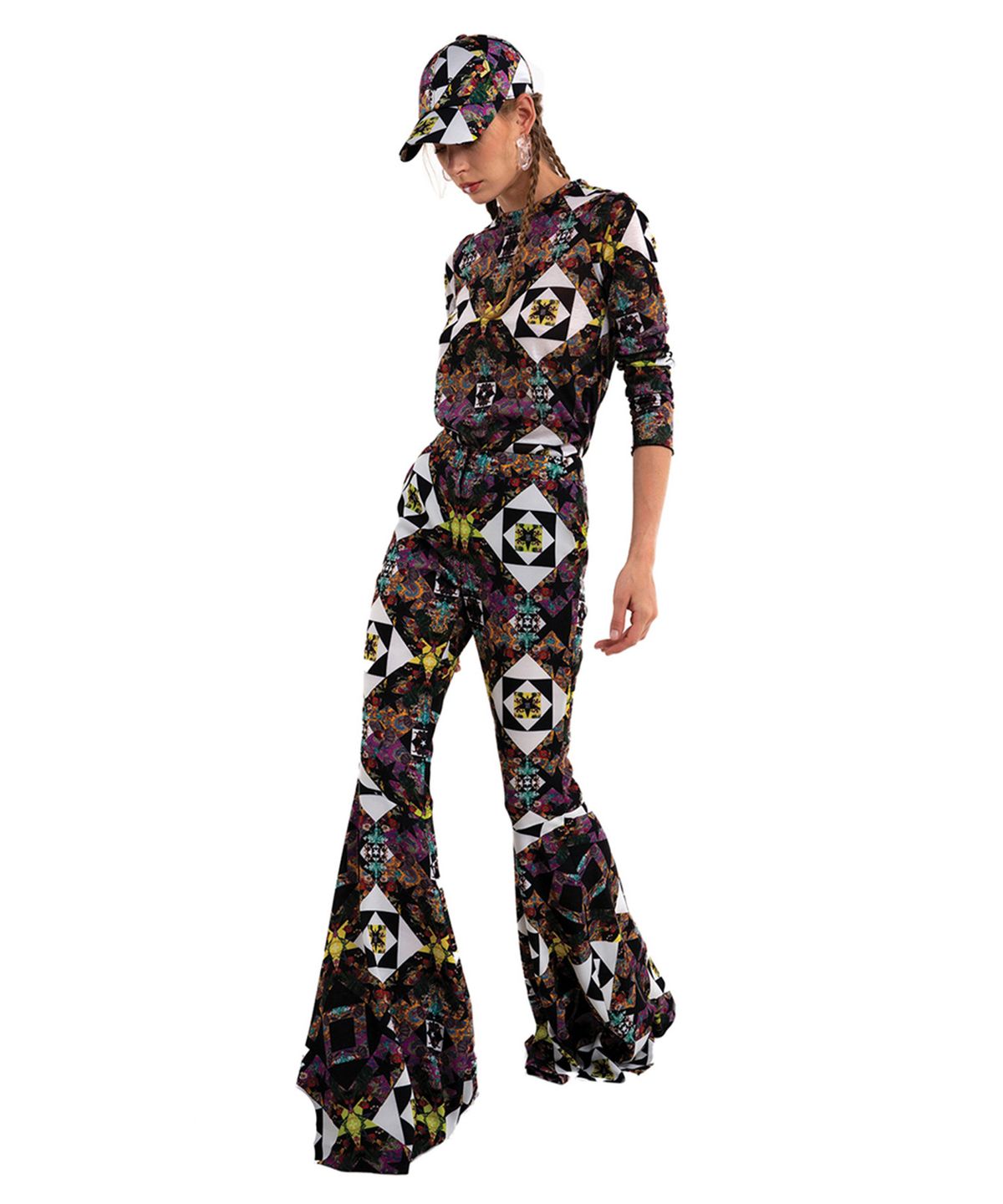 그리디어스(GREEDILOUS) 블랙 지오메트릭 팬츠