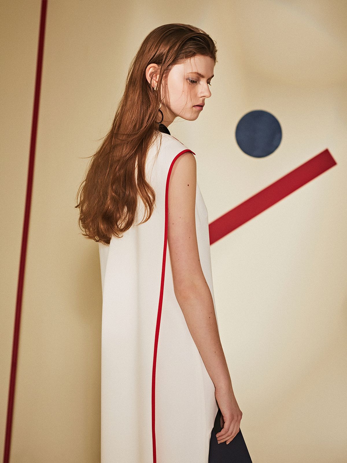 르이엘(LE YIEL) Asymmetric Harmony One Piece