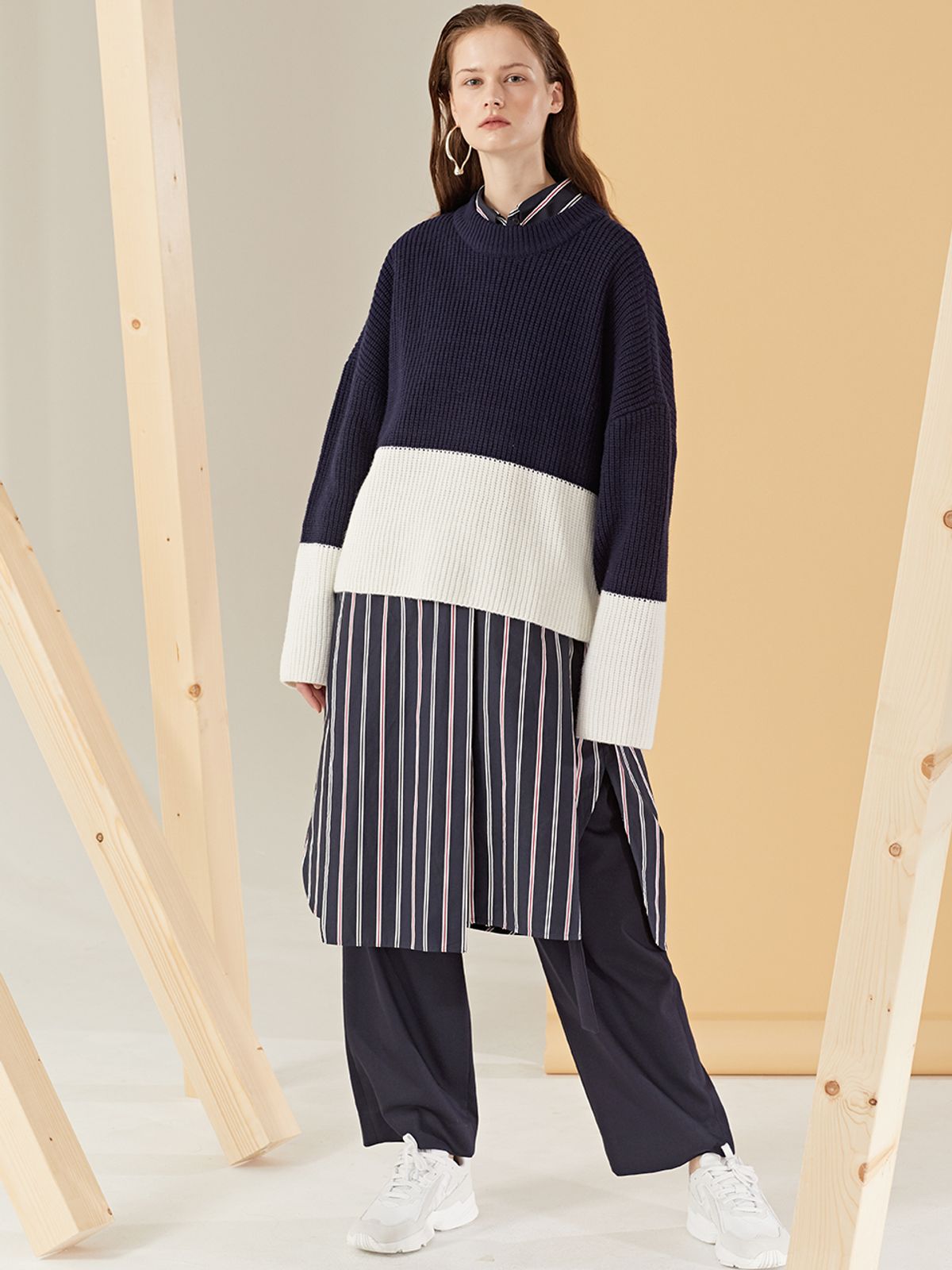 르이엘(LE YIEL) Color Block Wool Knit Top_Ivory