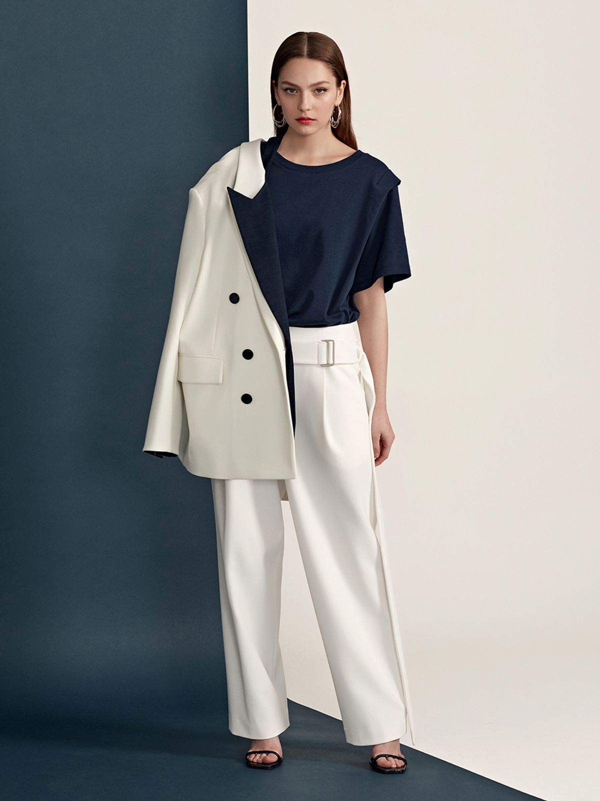 르이엘(LE YIEL) Tuck Detail Long Pants_Ivory