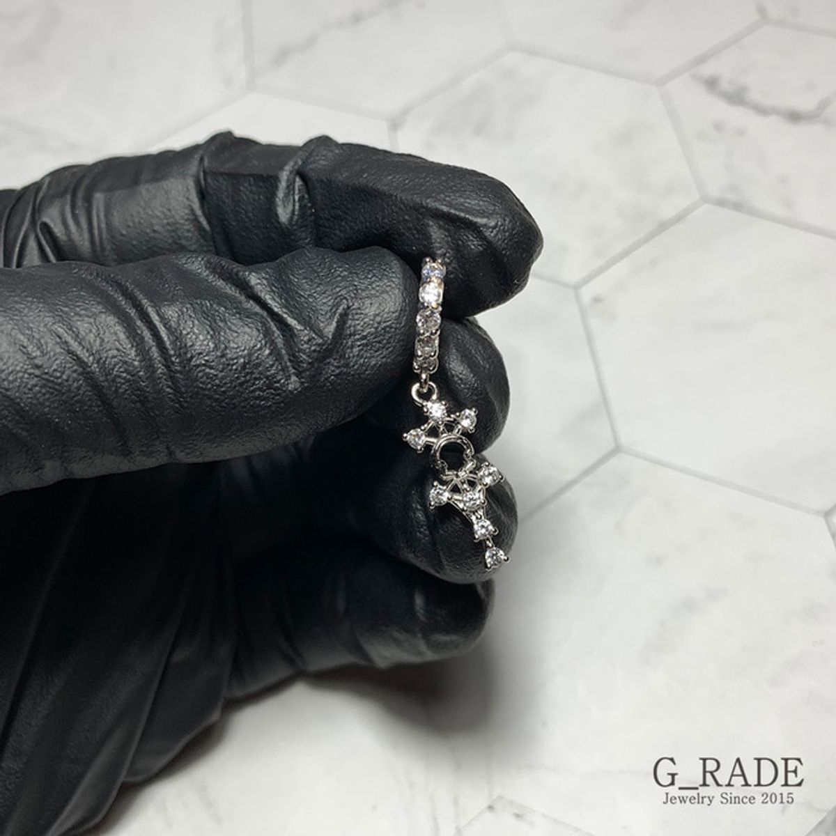 지레이드(G_RADE) Start Compass Earrings