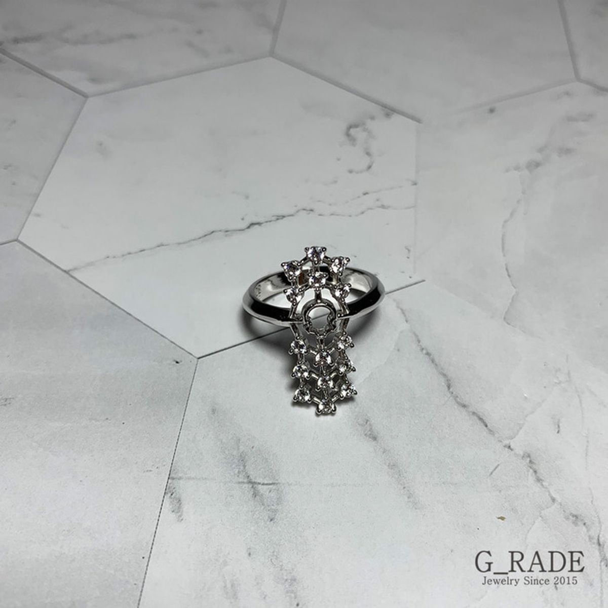 지레이드(G_RADE) Rectangular Compass Ring