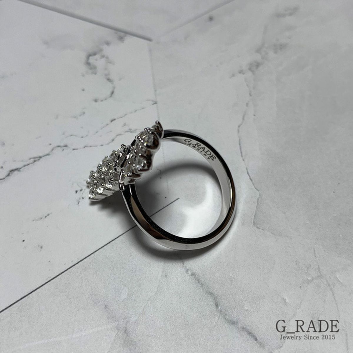 지레이드(G_RADE) Rectangular Compass Ring