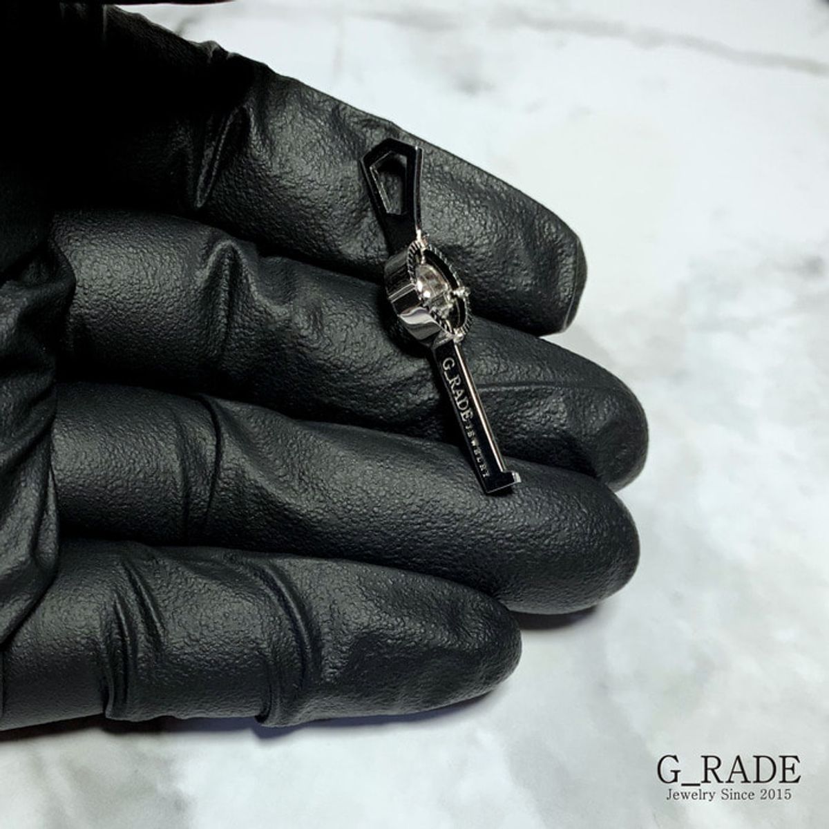 지레이드(G_RADE) Key Compass Basic Necklace