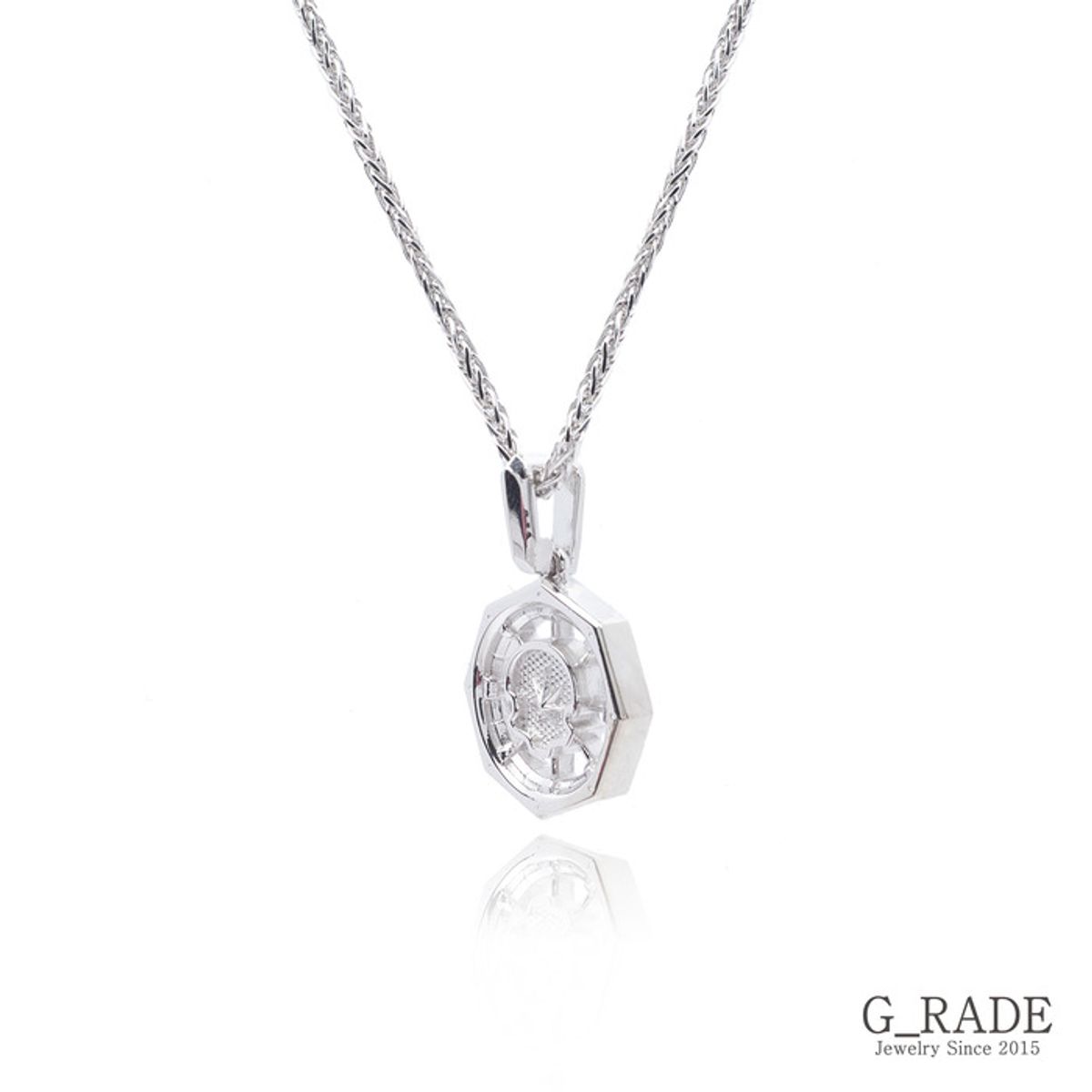 지레이드(G_RADE) Octagon Compass Necklace