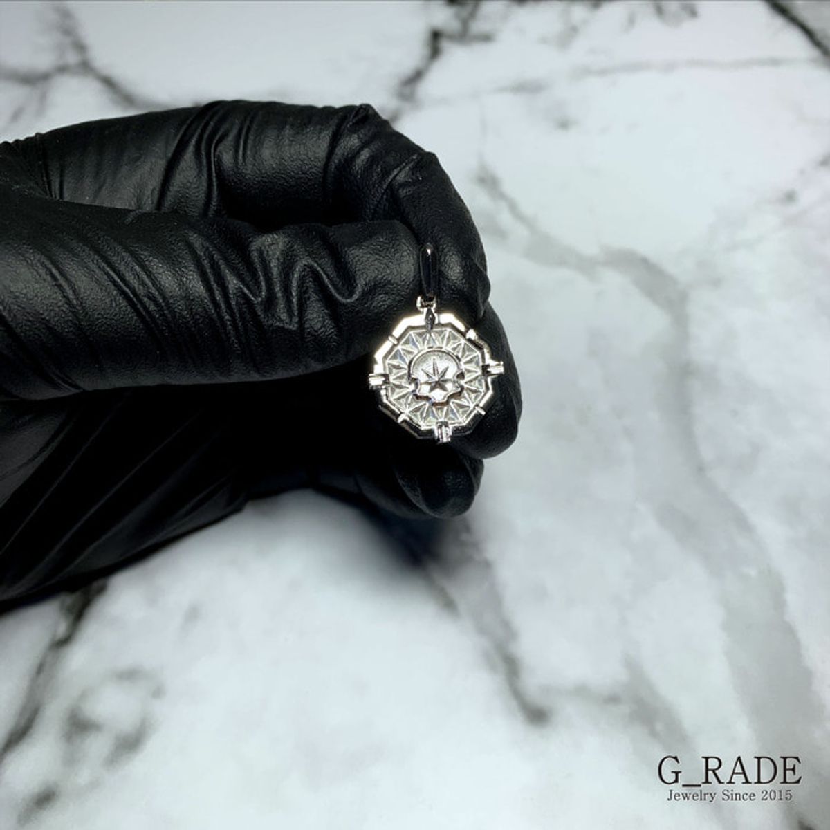 지레이드(G_RADE) Compass Bottom Necklace(M Size)