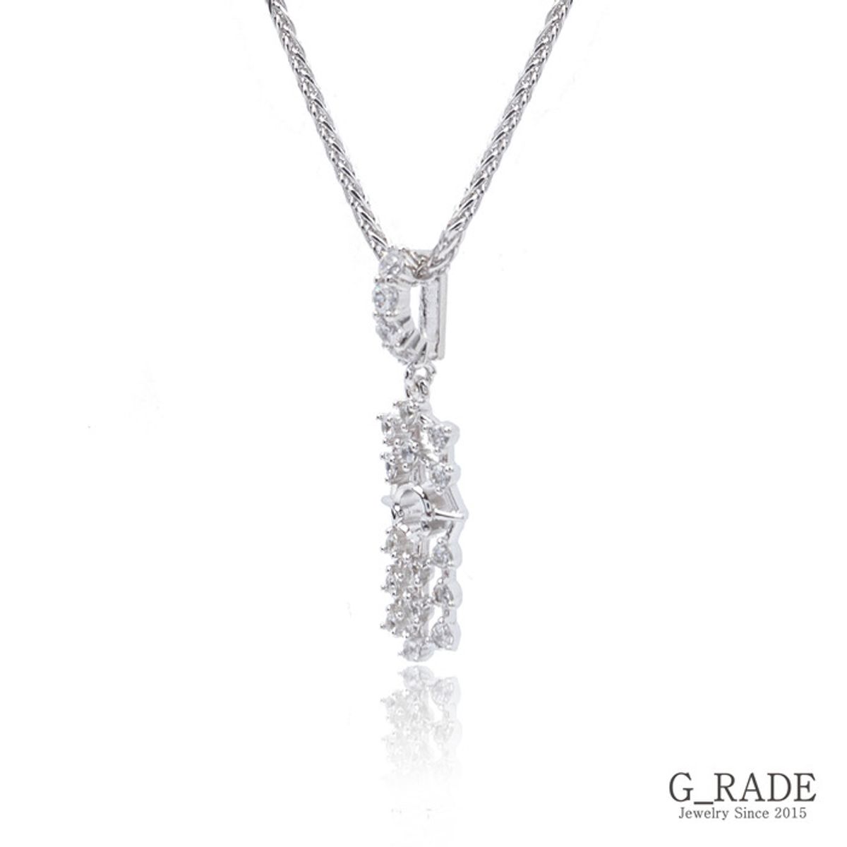 지레이드(G_RADE) Rectangular Compass Necklace