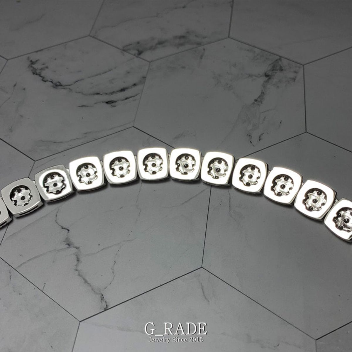 지레이드(G_RADE) Slim Square Tennis Chain Necklace