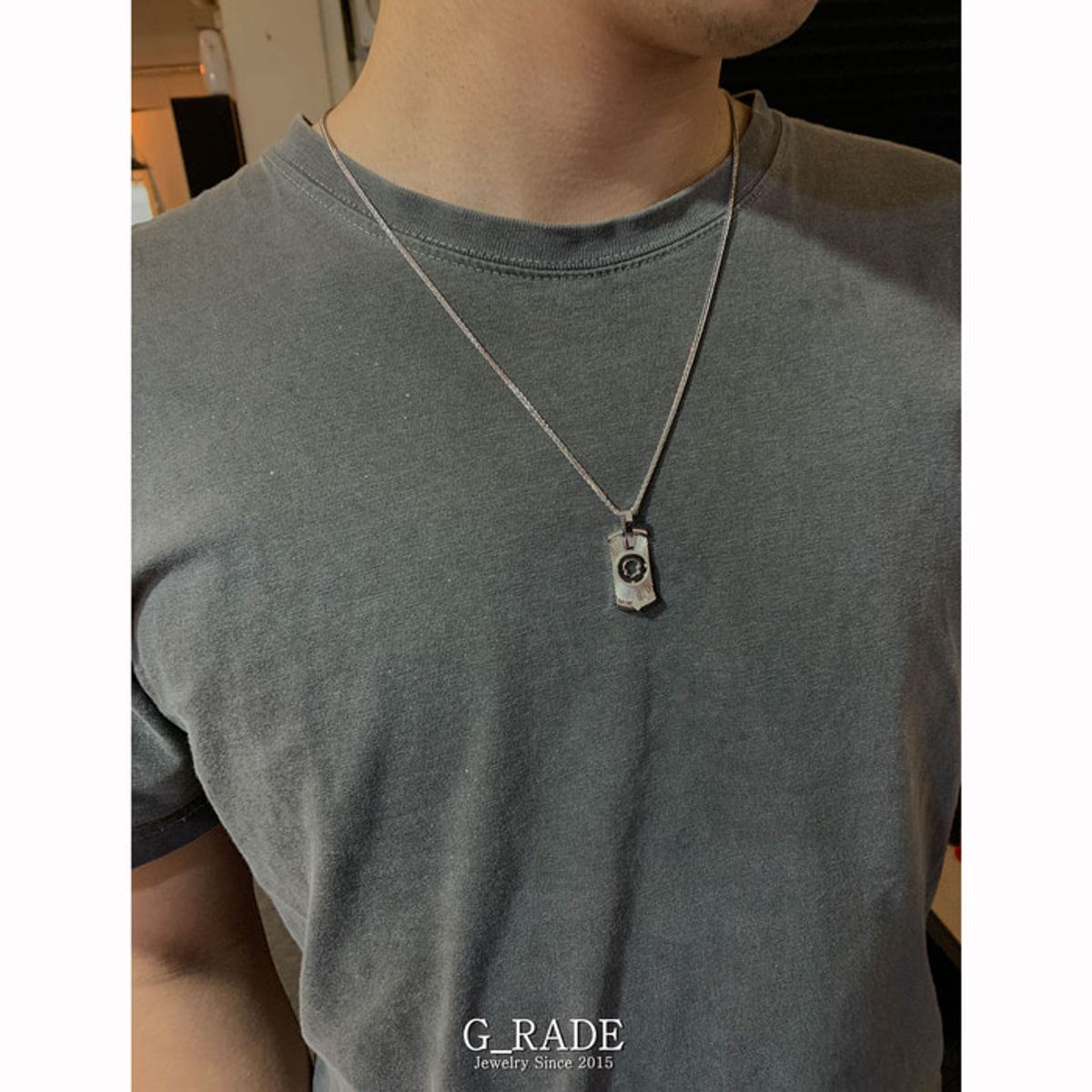 지레이드(G_RADE) Rectangular Pattern Necklace