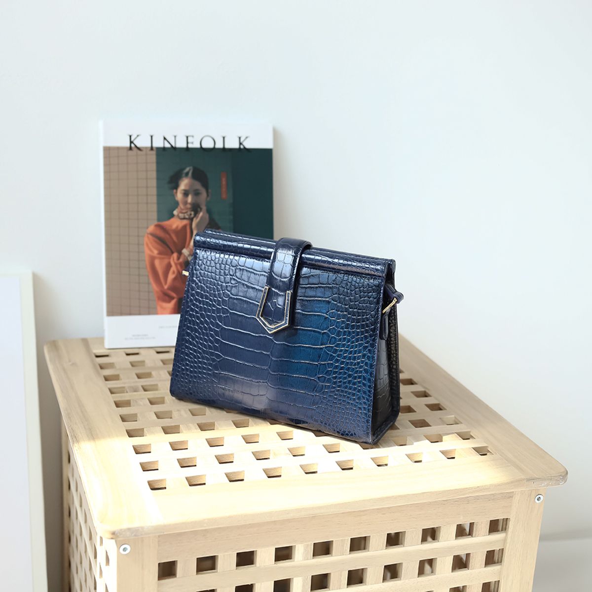 케네스영(KENNETH YOUNG) Magarette  Navy Croco