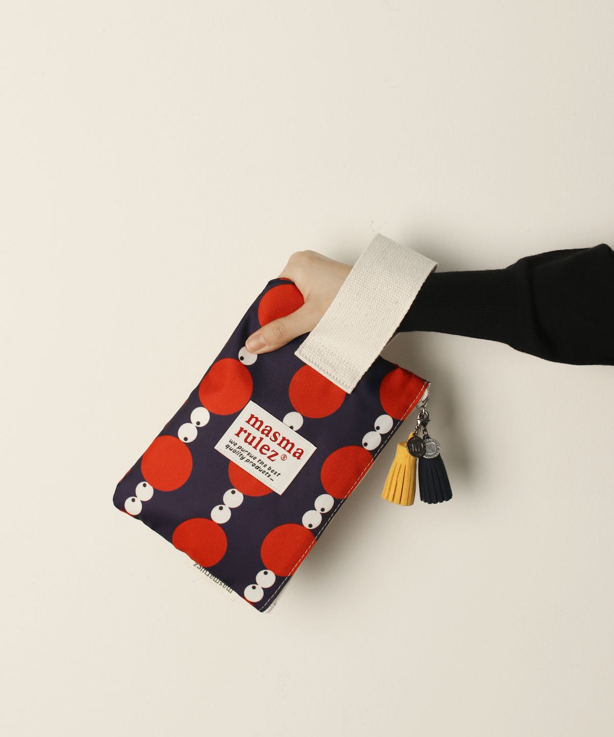 마스마룰즈(MASMARULEZ) Strap pouch _ Red eye dot