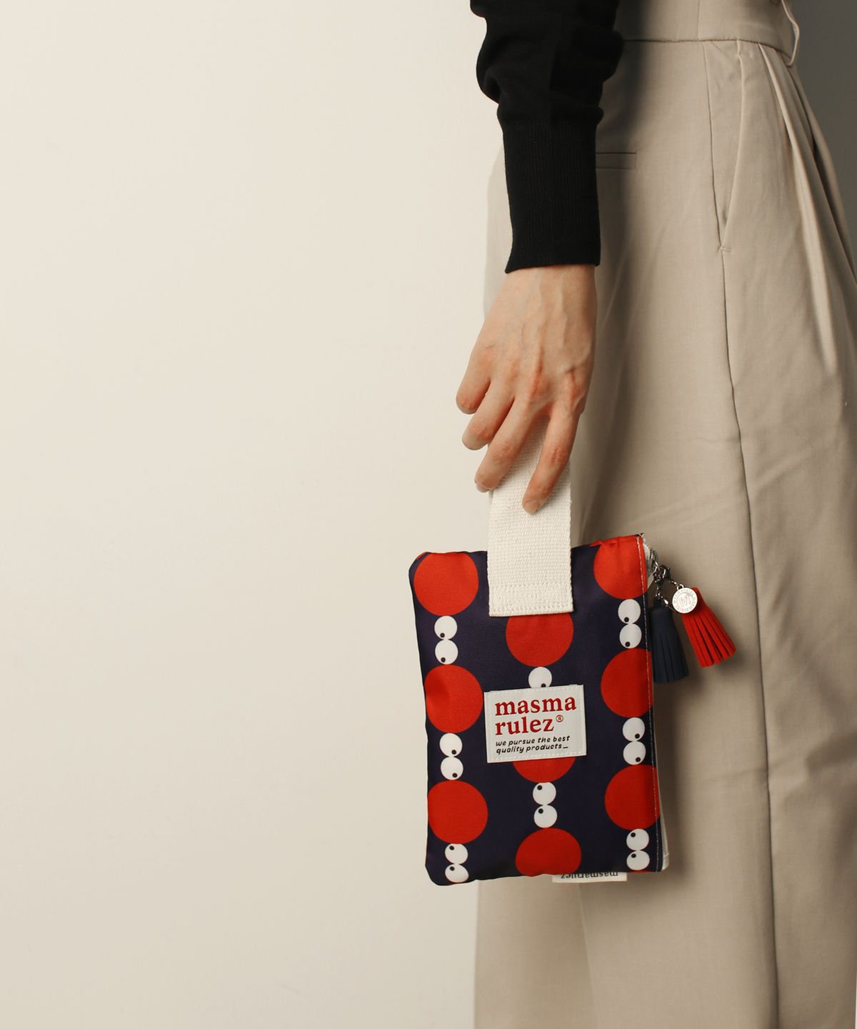 마스마룰즈(MASMARULEZ) Strap pouch _ Red eye dot