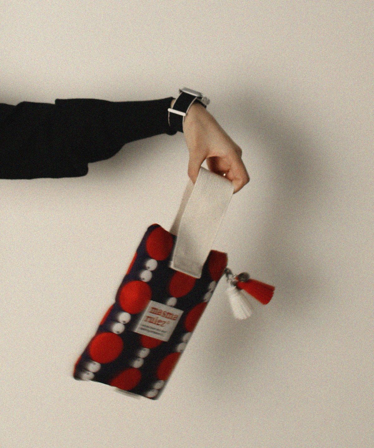 마스마룰즈(MASMARULEZ) Strap pouch _ Red eye dot