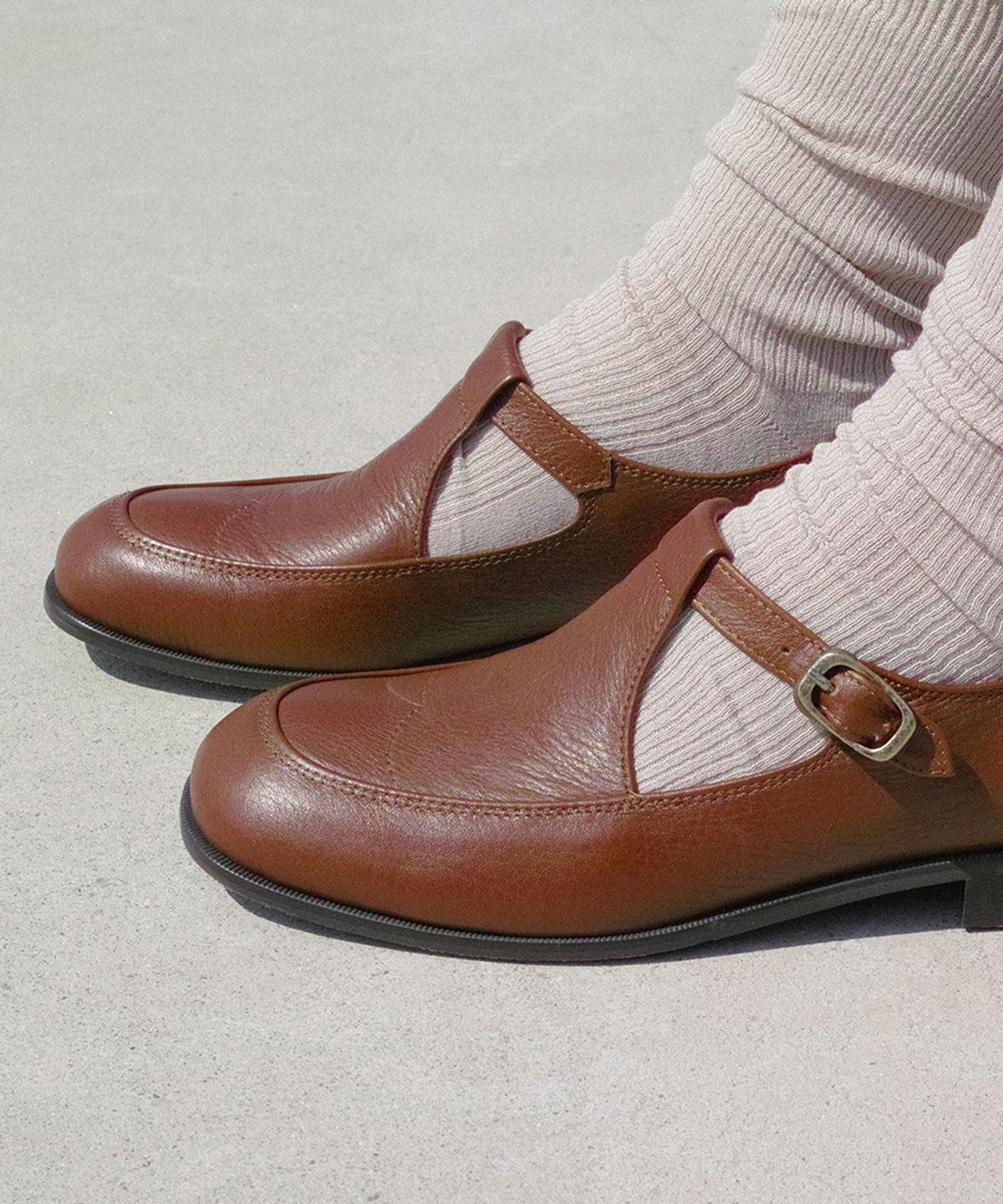 흰(HEENN) Apron Strap Shoes_Tan Brown[HS2002]