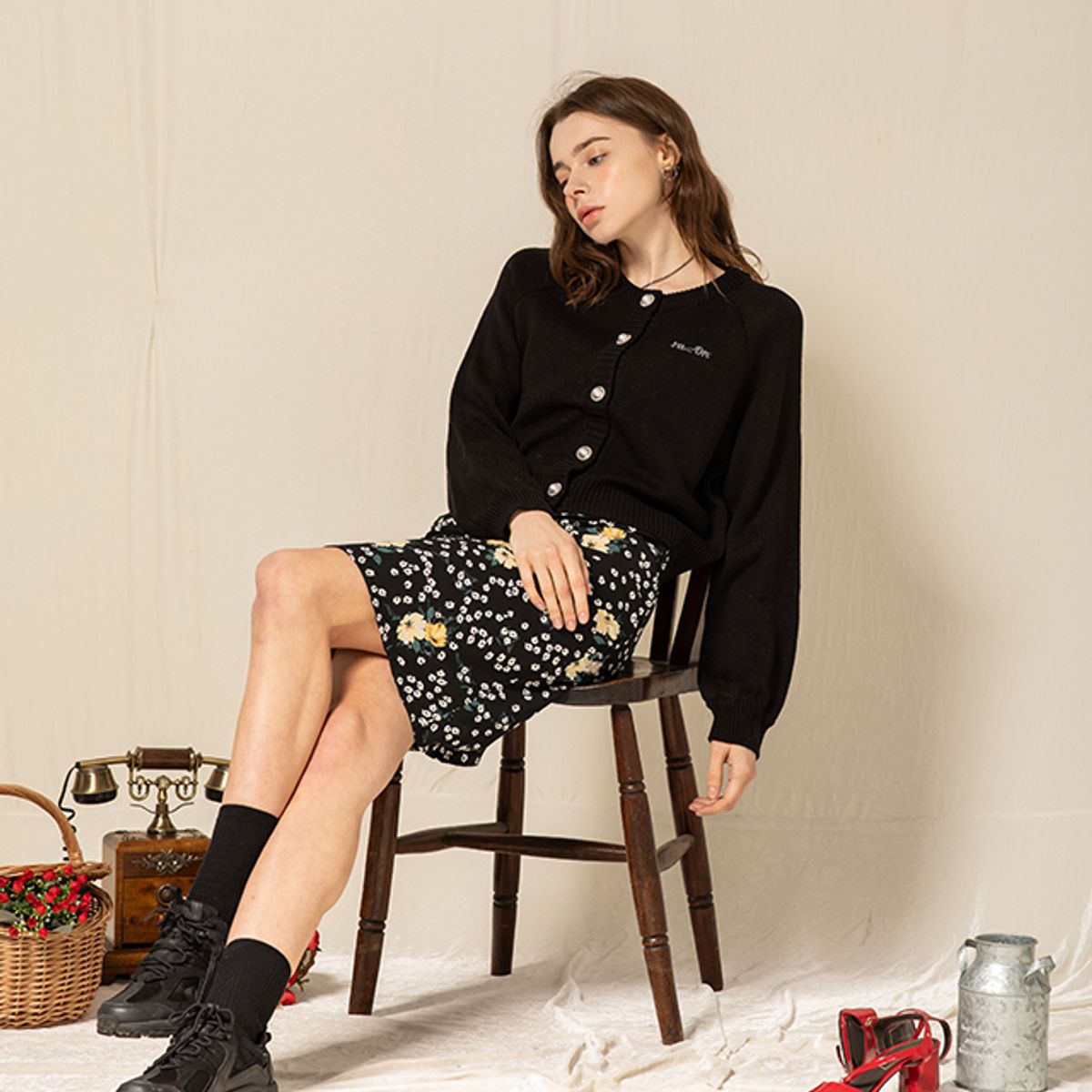 라온(RA_ON) Basic Logo Knit Cardigan (BK)