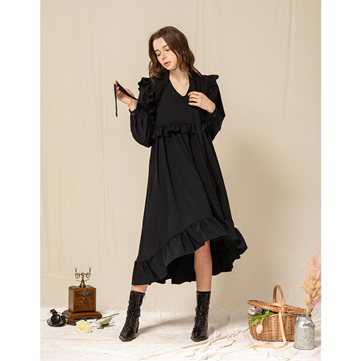 라온(RA_ON) Ribbon Tie Ruffle OPS (BK)