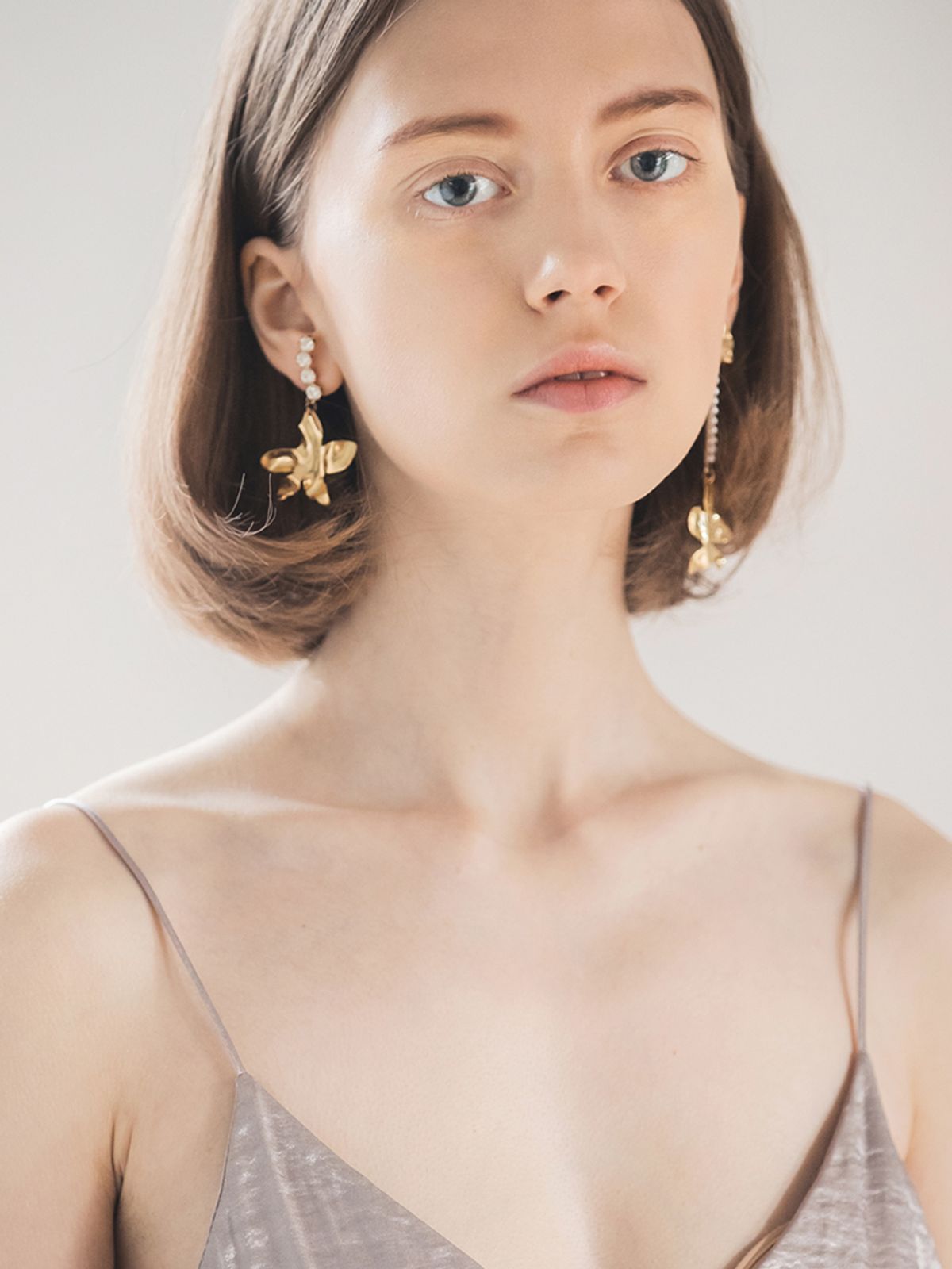 오키디루포(OCCHI DI LUPO) Selene flower earring